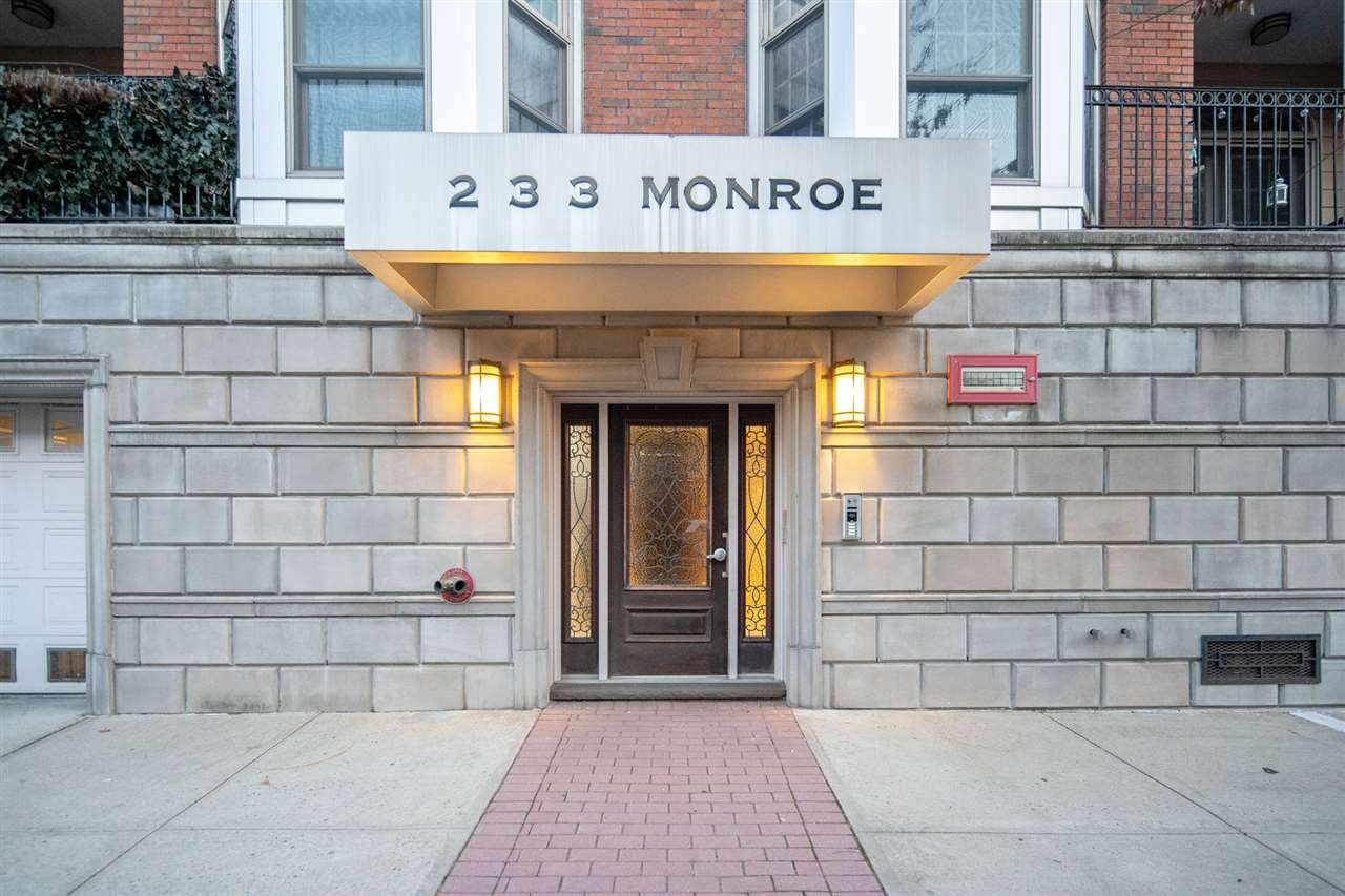 233 MONROE ST Unit: 4N