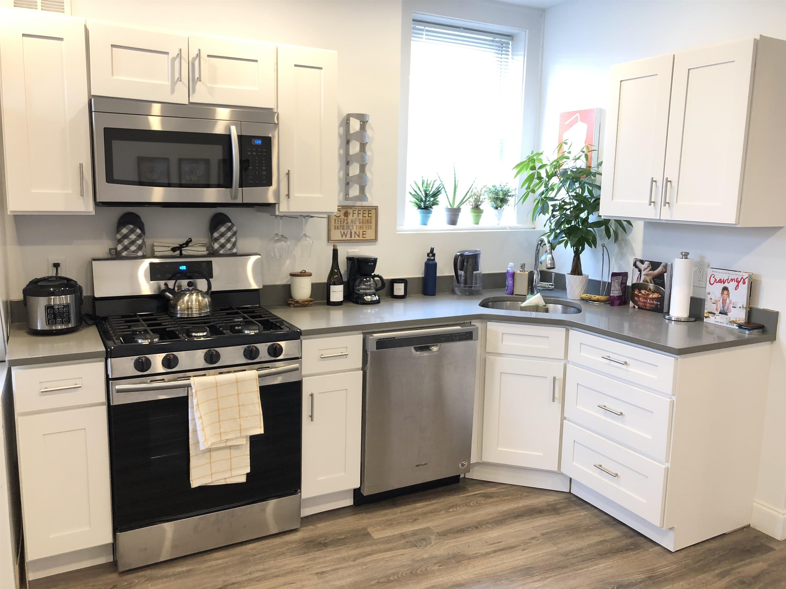 81 GLENRIDGE AVE Unit: 1