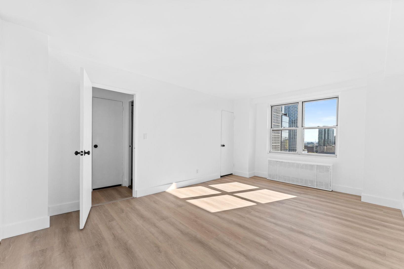 10 HURON AVE Unit: 17F