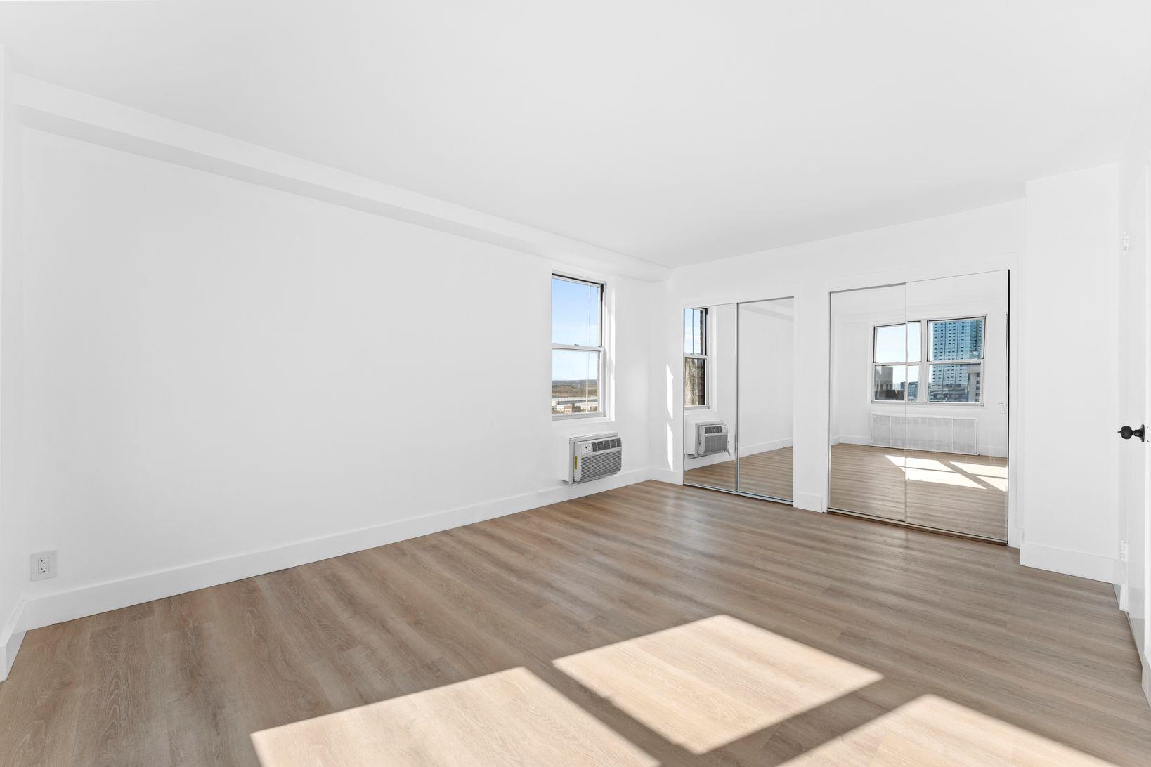 10 HURON AVE Unit: 17F