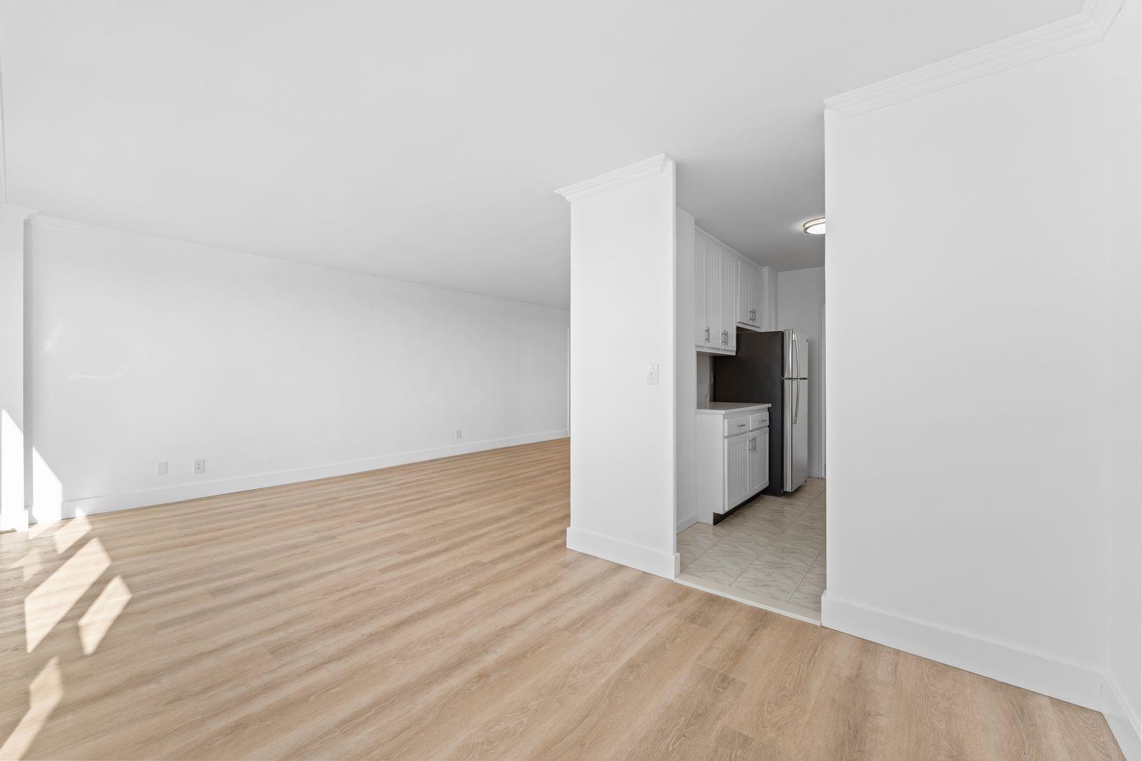 10 HURON AVE Unit: 17F