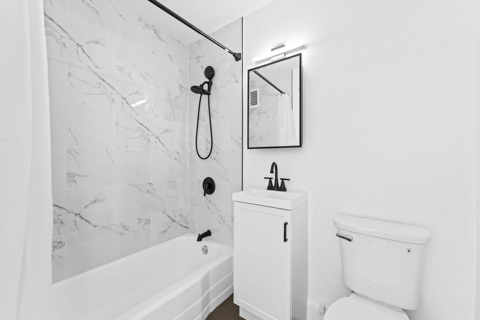 10 HURON AVE Unit: 17F