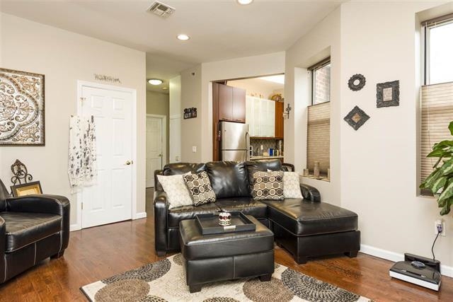 42 PROSPECT ST Unit: 3A