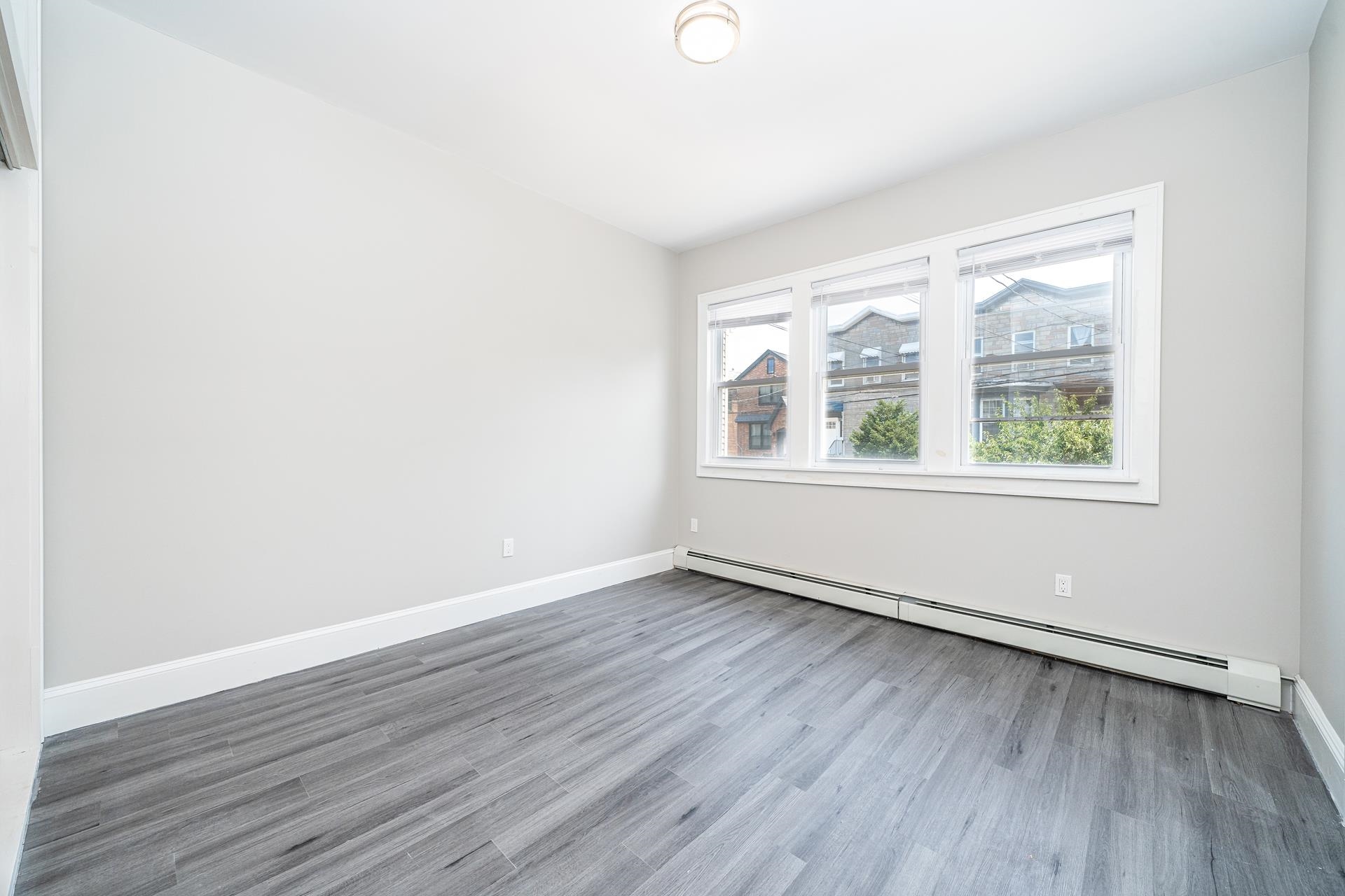 213 OGDEN AVE Unit: 1