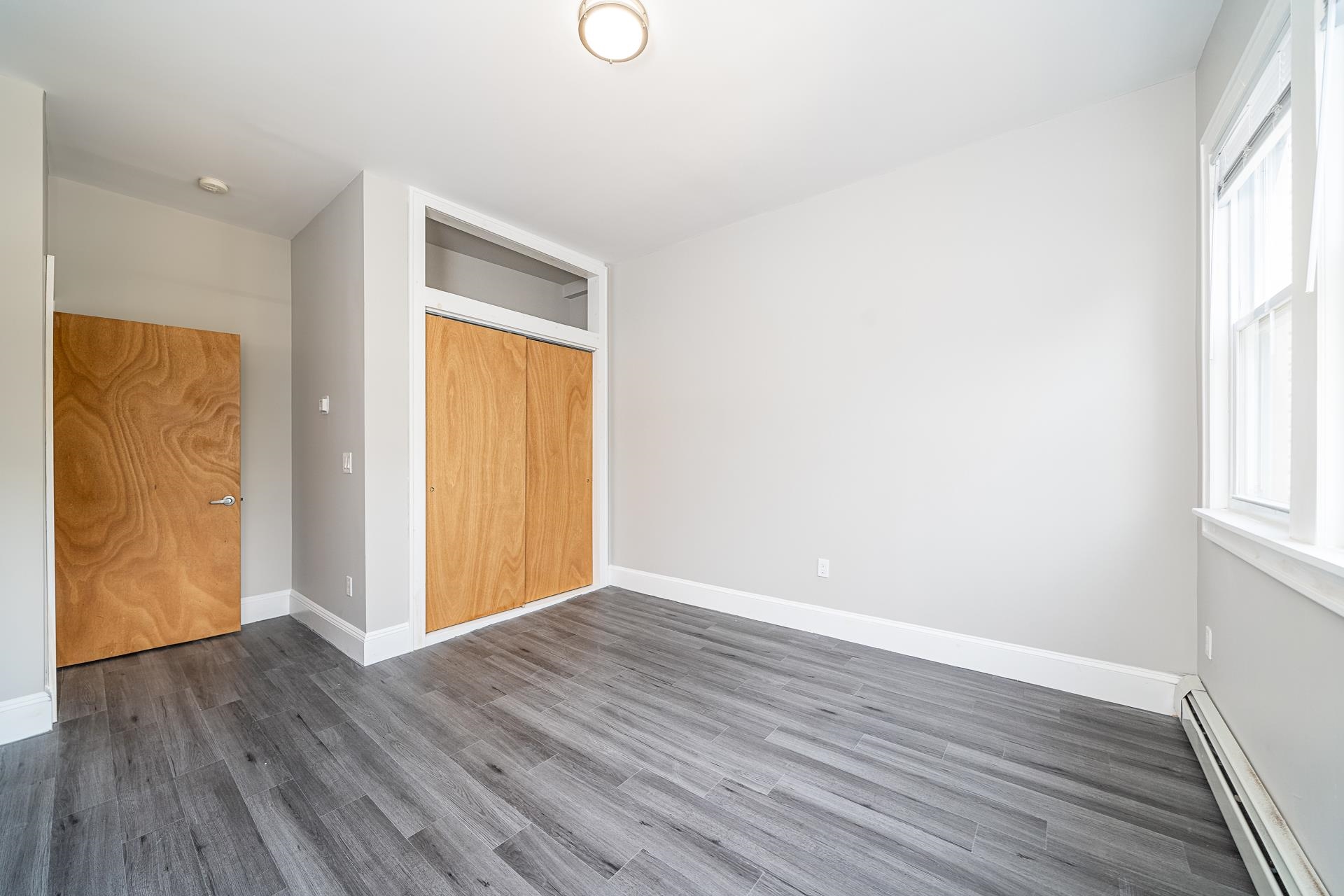 213 OGDEN AVE Unit: 1