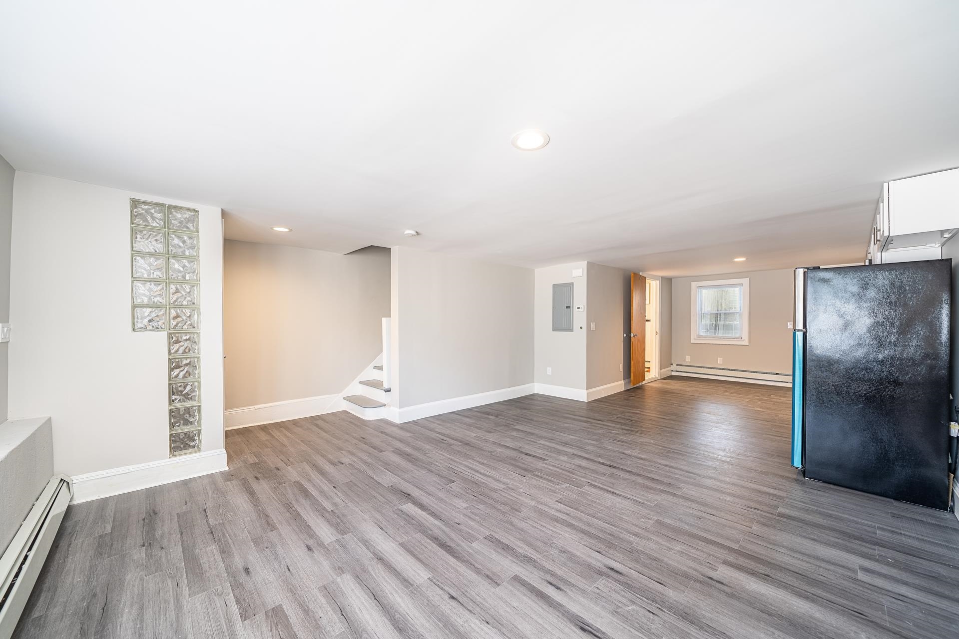 213 OGDEN AVE Unit: 1