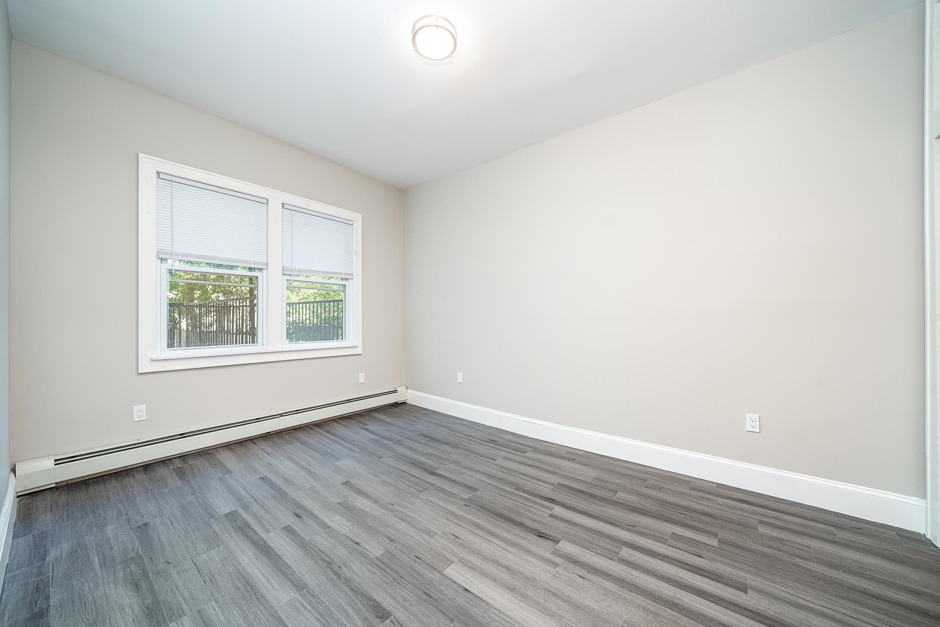 213 OGDEN AVE Unit: 1