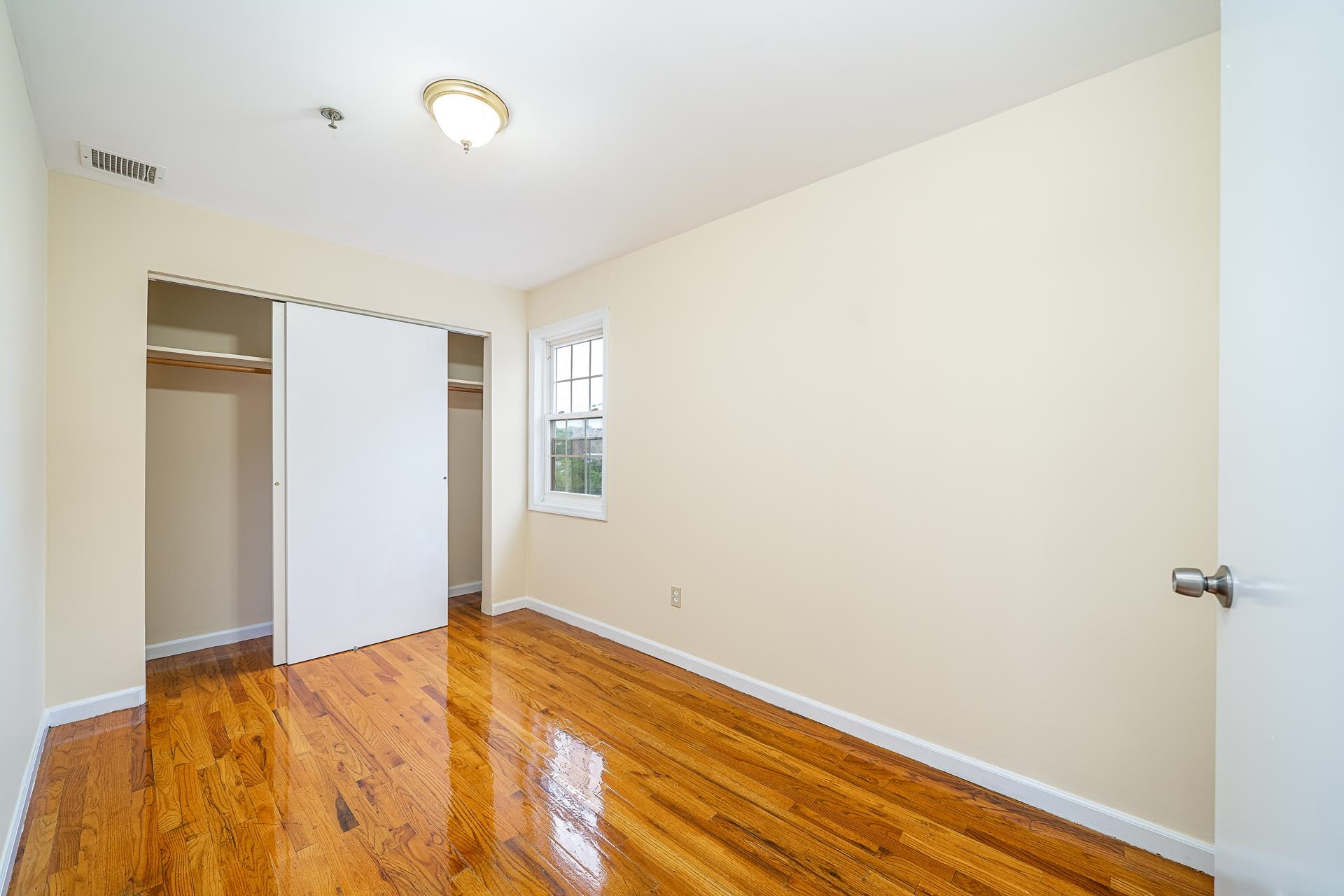 524-526 4TH ST Unit: 14