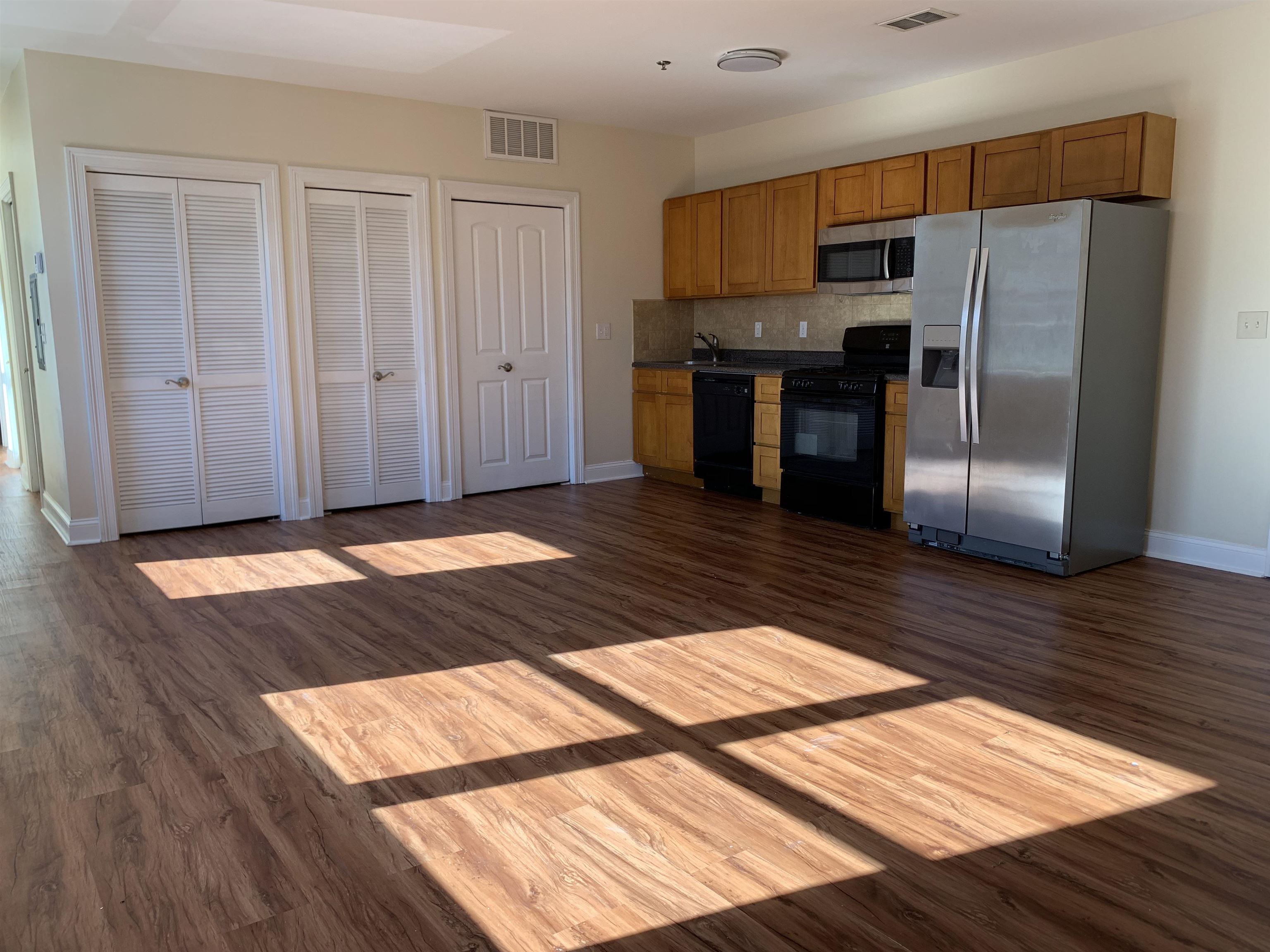 528 47TH ST Unit: 2D