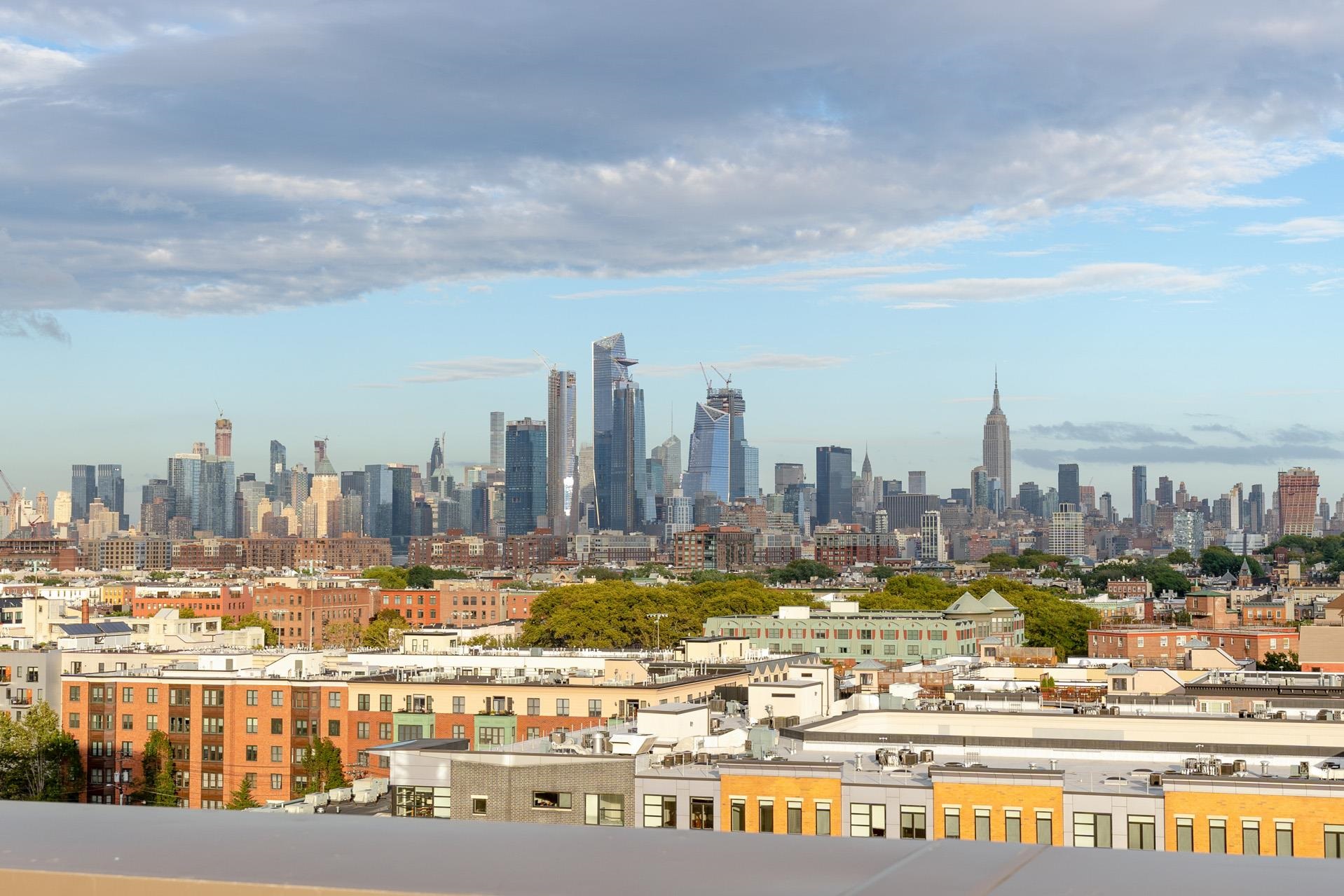 800 JACKSON ST Unit: 904