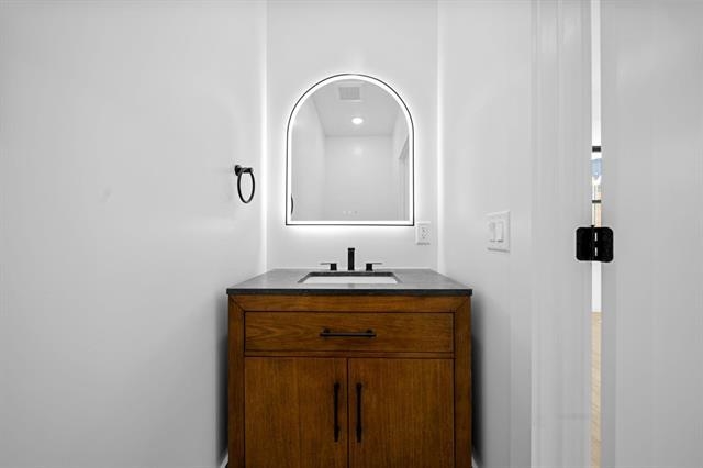 27 GRAHAM ST Unit: 1