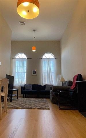 420 MONROE ST Unit: 4R