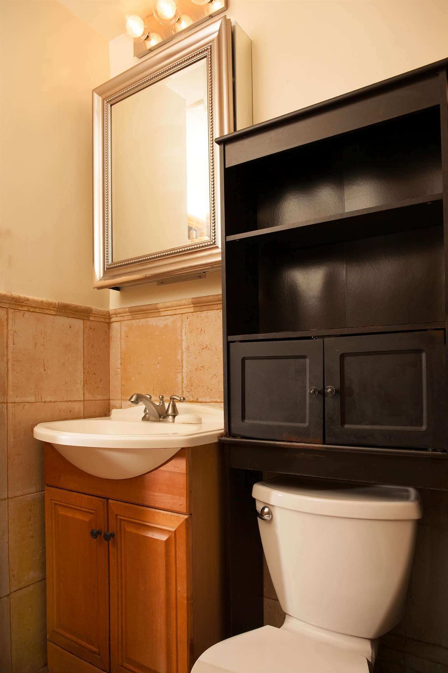 384 WEBSTER AVE Unit: 2