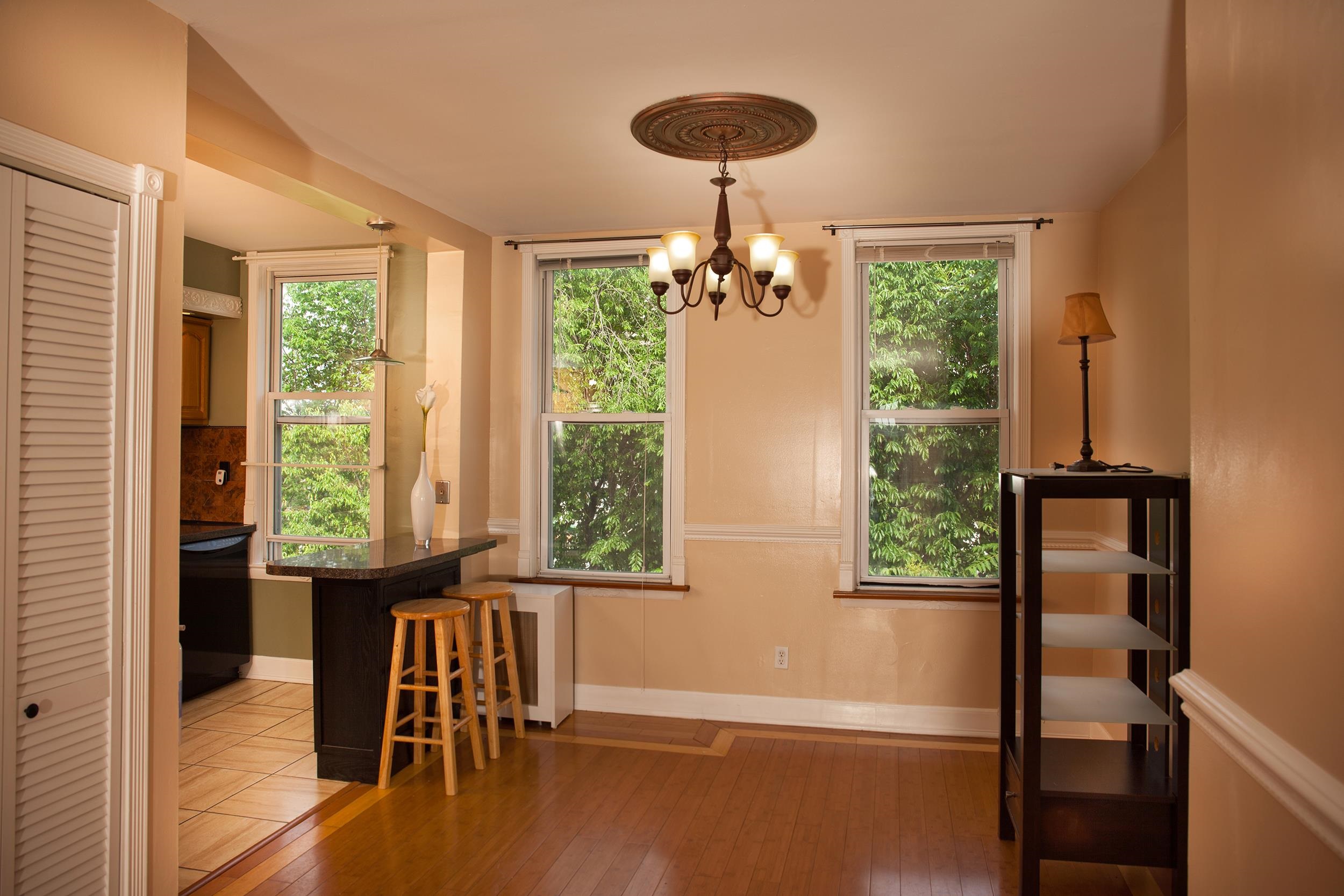 384 WEBSTER AVE Unit: 2