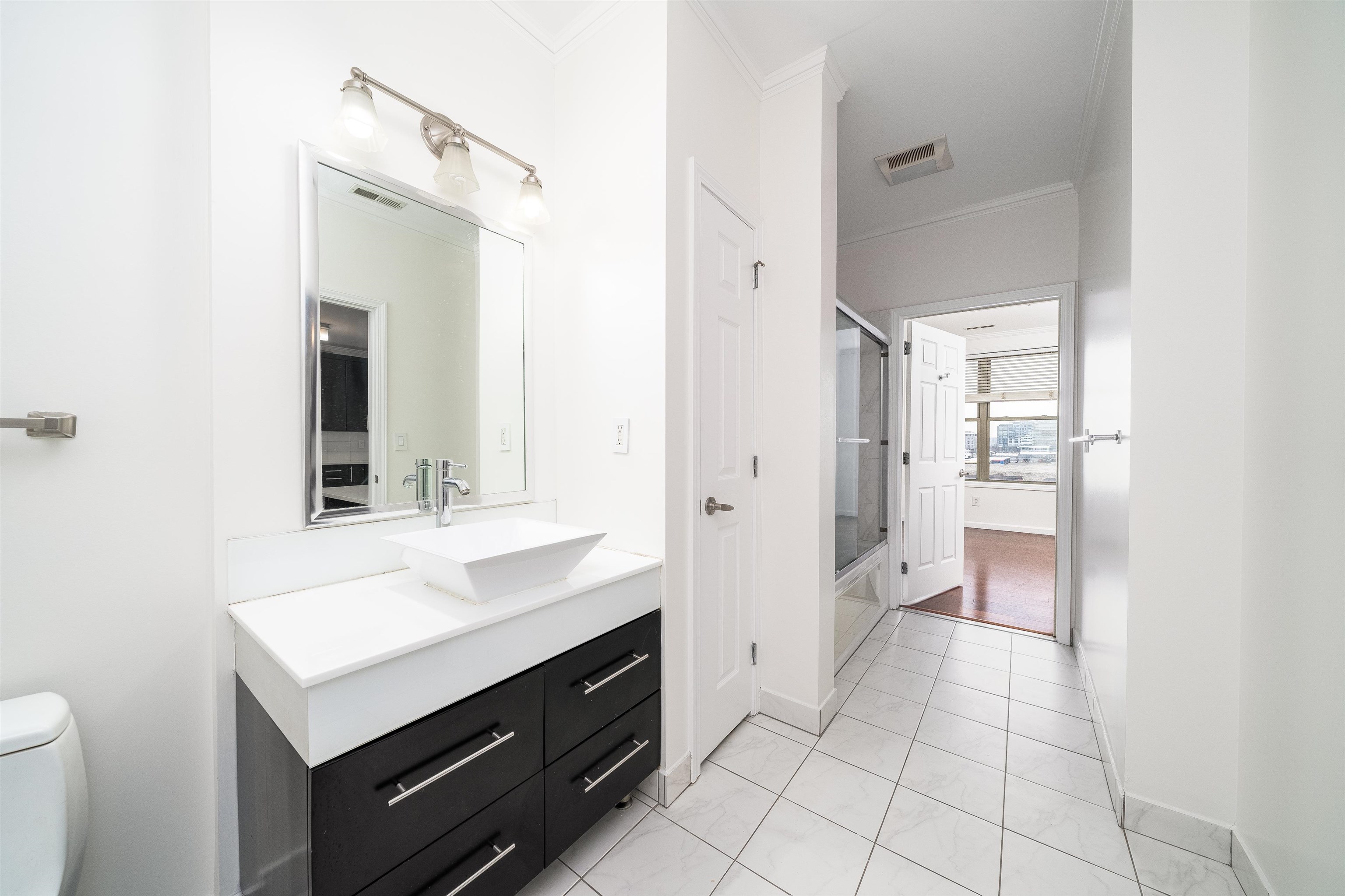 26 AVENUE AT PORT IMPERIAL Unit: 204