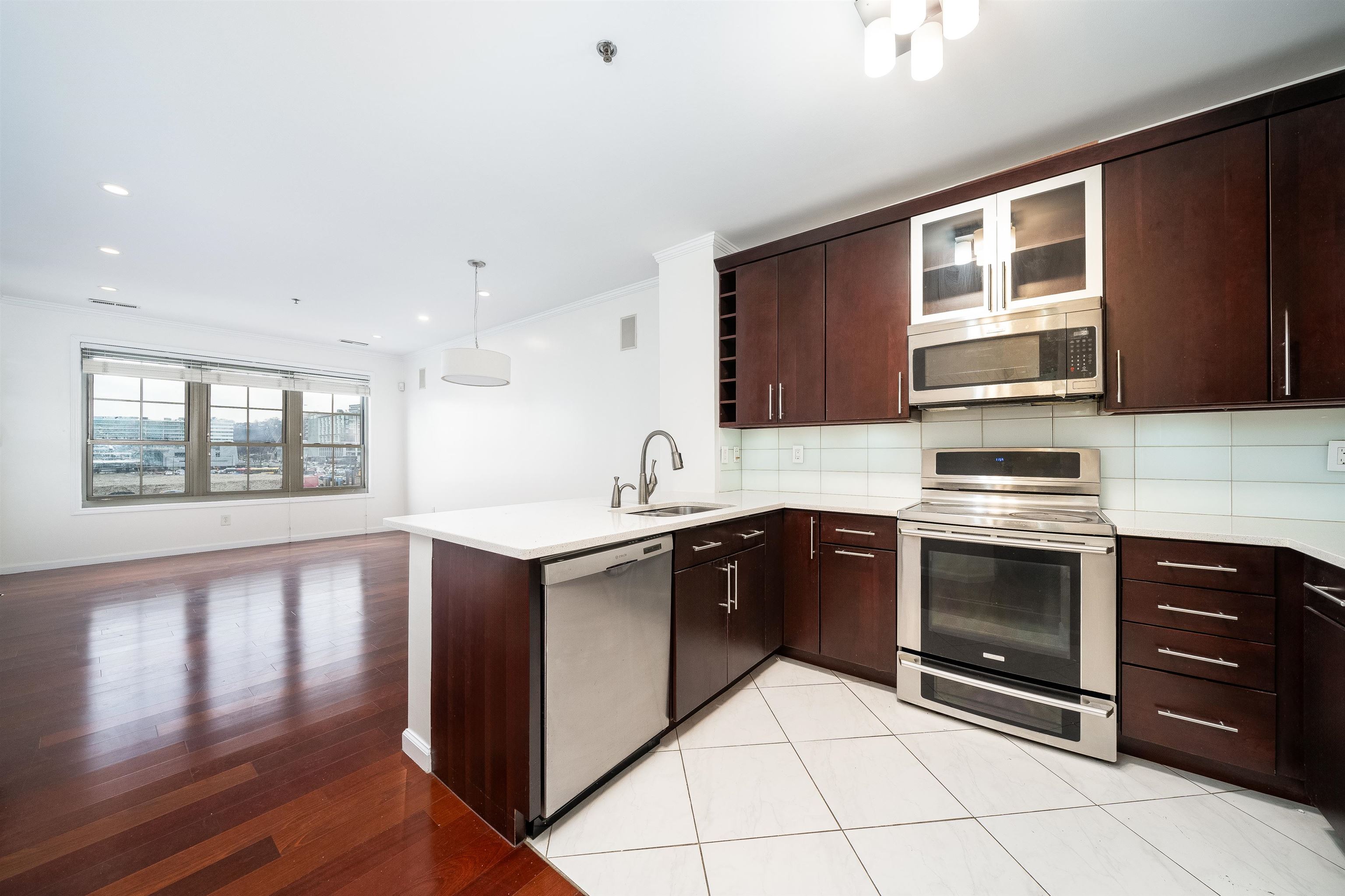 26 AVENUE AT PORT IMPERIAL Unit: 204