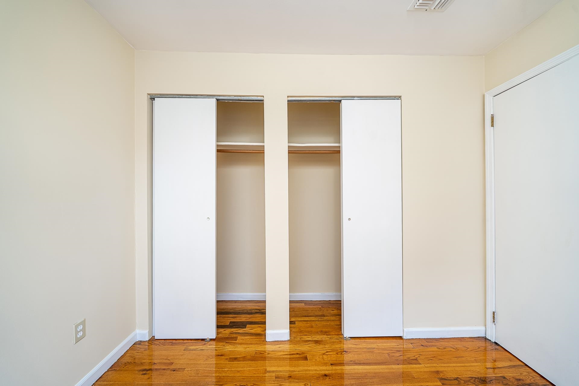 524-526 4TH ST Unit: 14