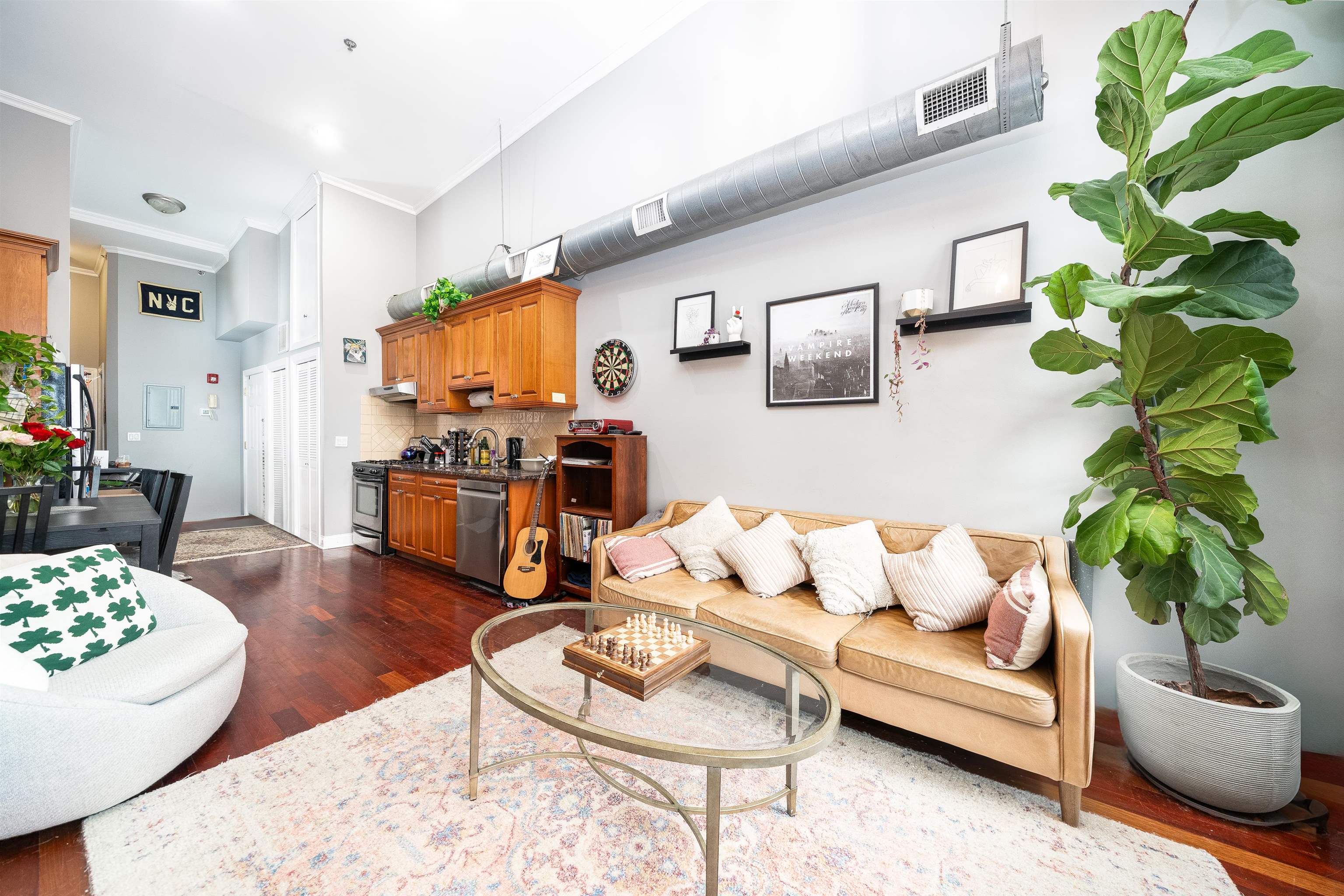 515 MANILA AVE Unit: 4L