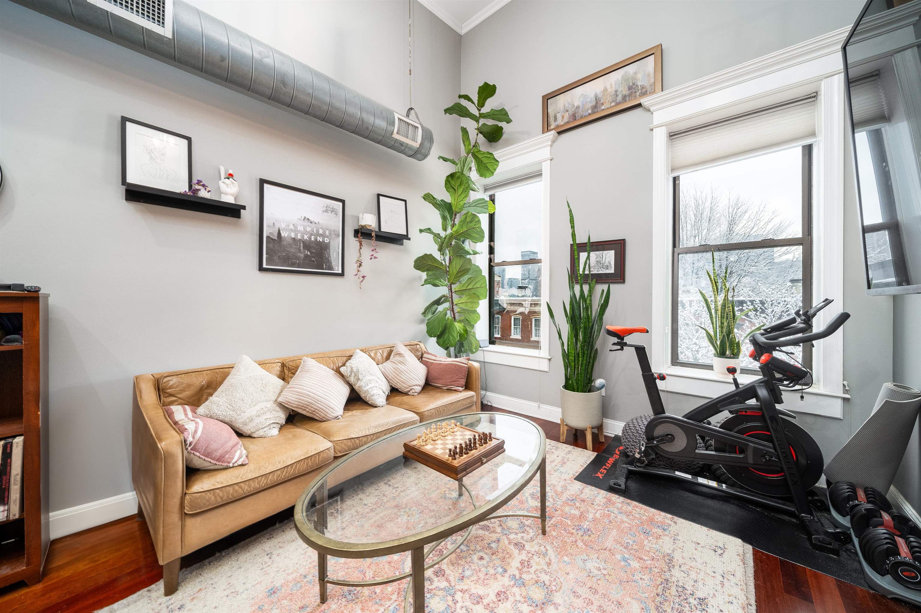 515 MANILA AVE Unit: 4L