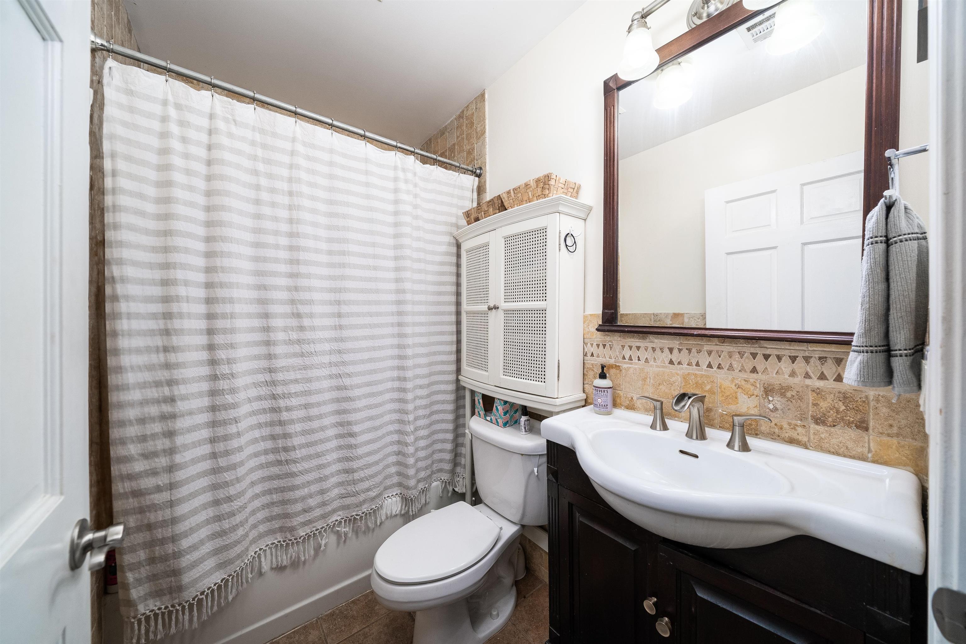 515 MANILA AVE Unit: 4L