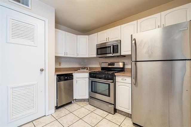 524-526 4TH ST Unit: 12