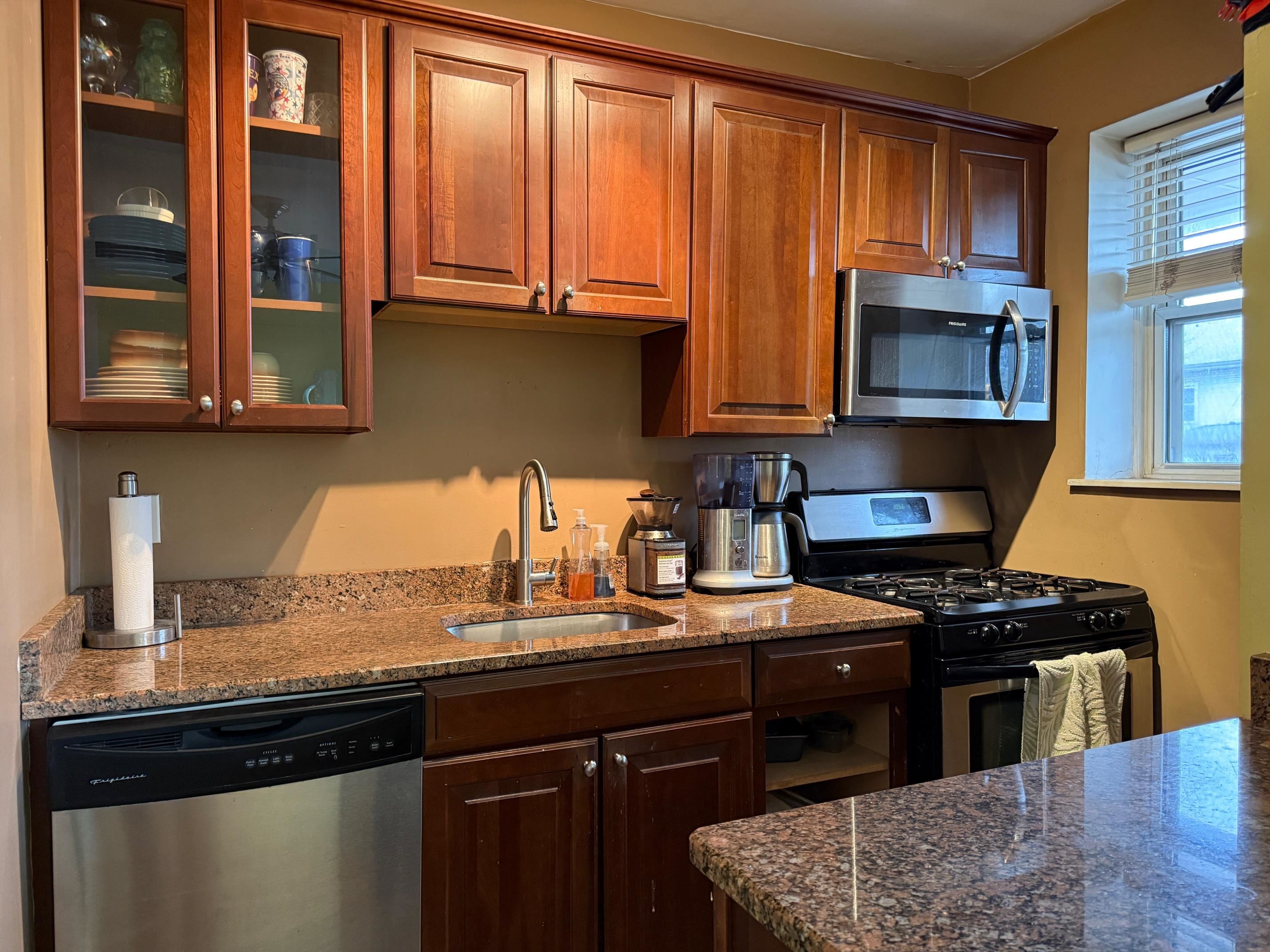 2520 KENNEDY BLVD Unit: 1F