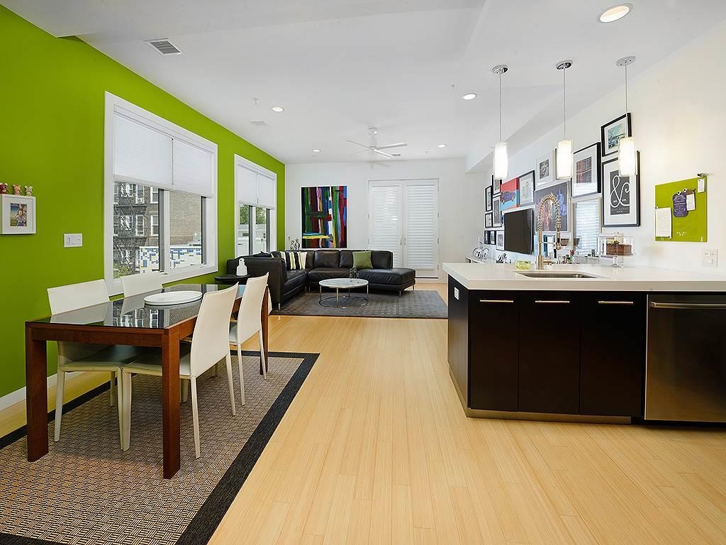 511 MADISON ST Unit: 303