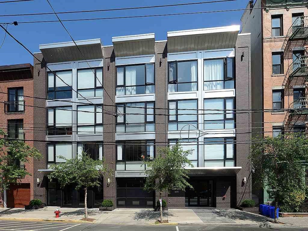511 MADISON ST Unit: 303
