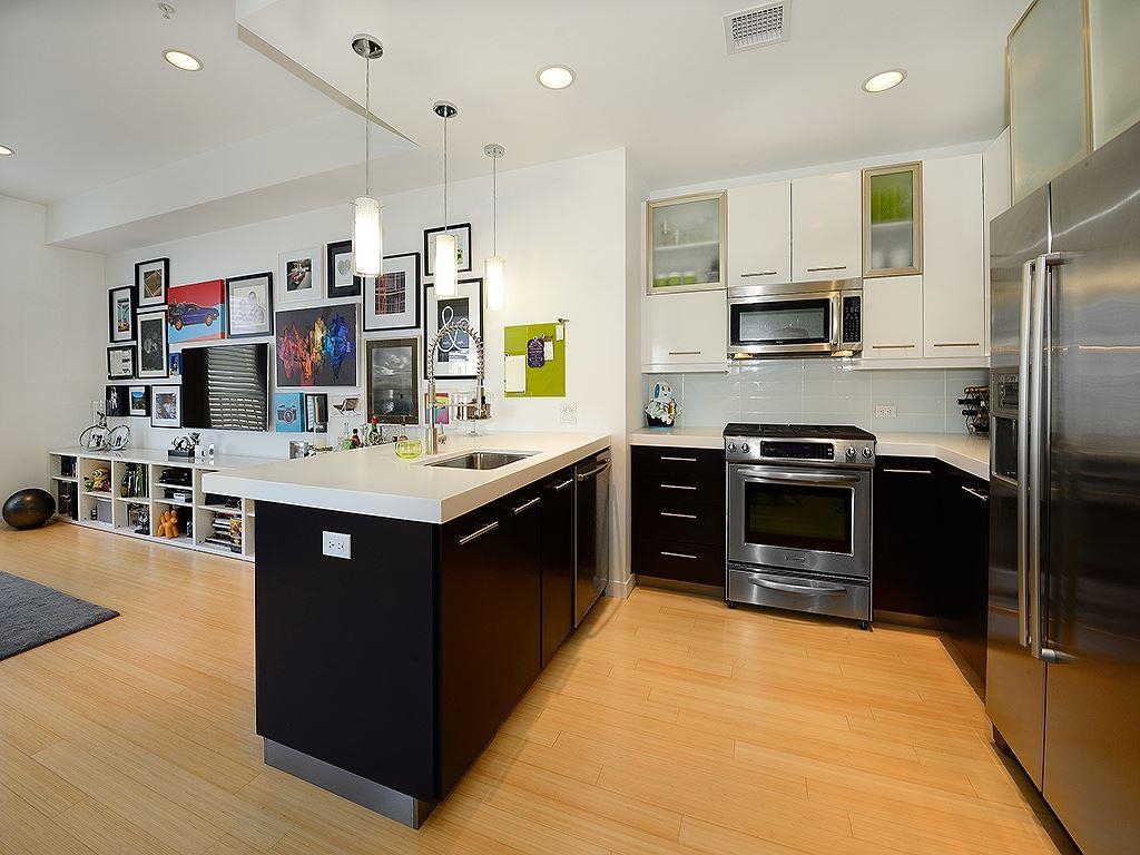 511 MADISON ST Unit: 303