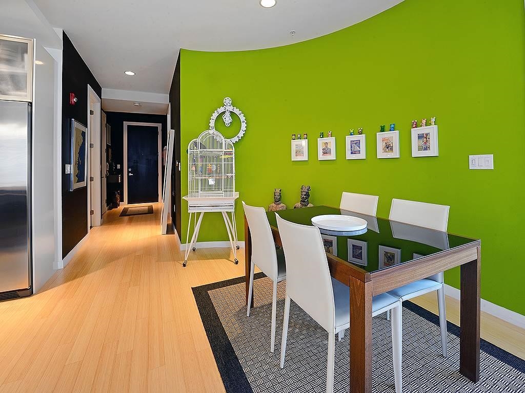511 MADISON ST Unit: 303