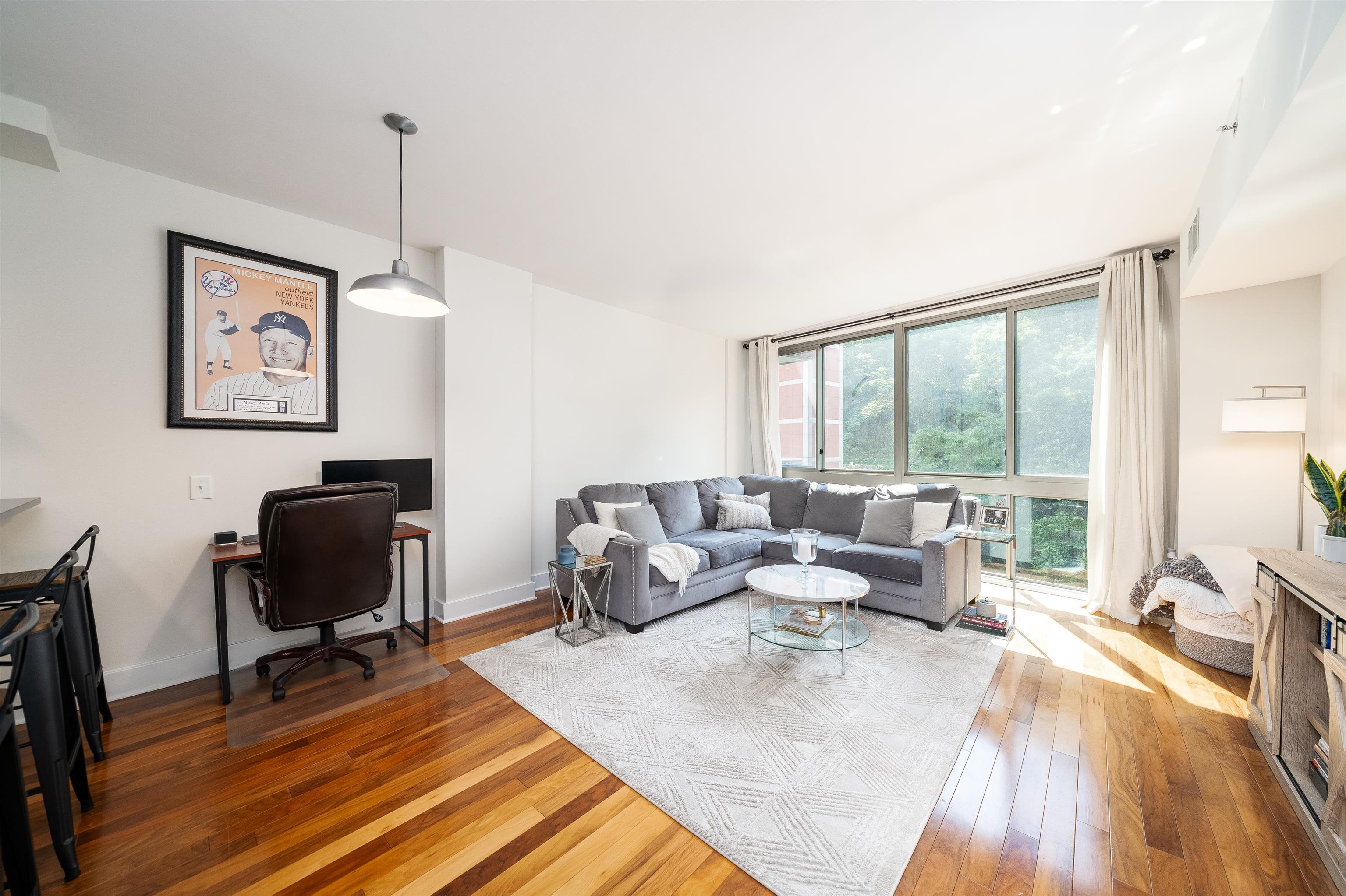 800 JACKSON ST Unit: 513