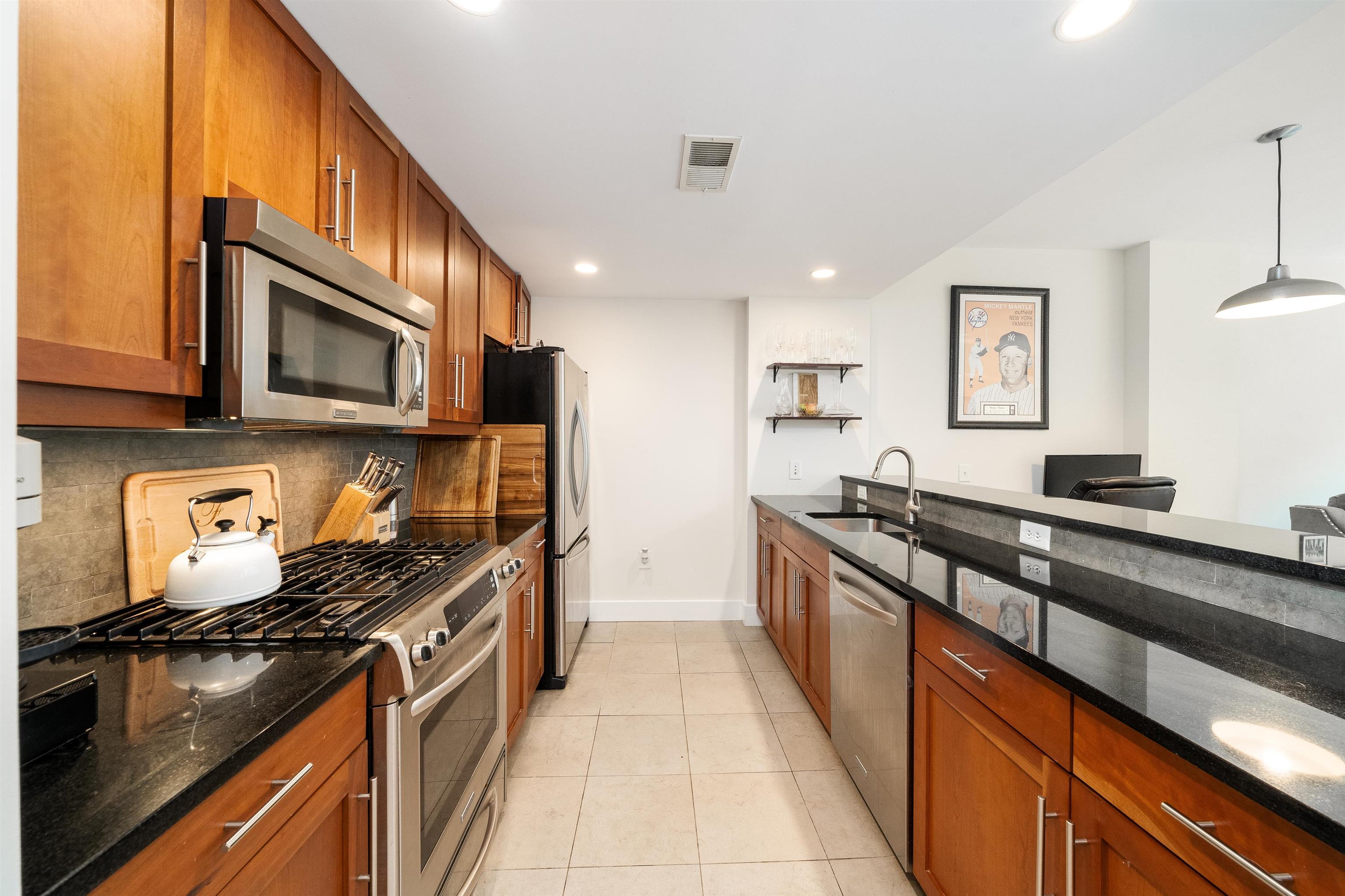 800 JACKSON ST Unit: 513