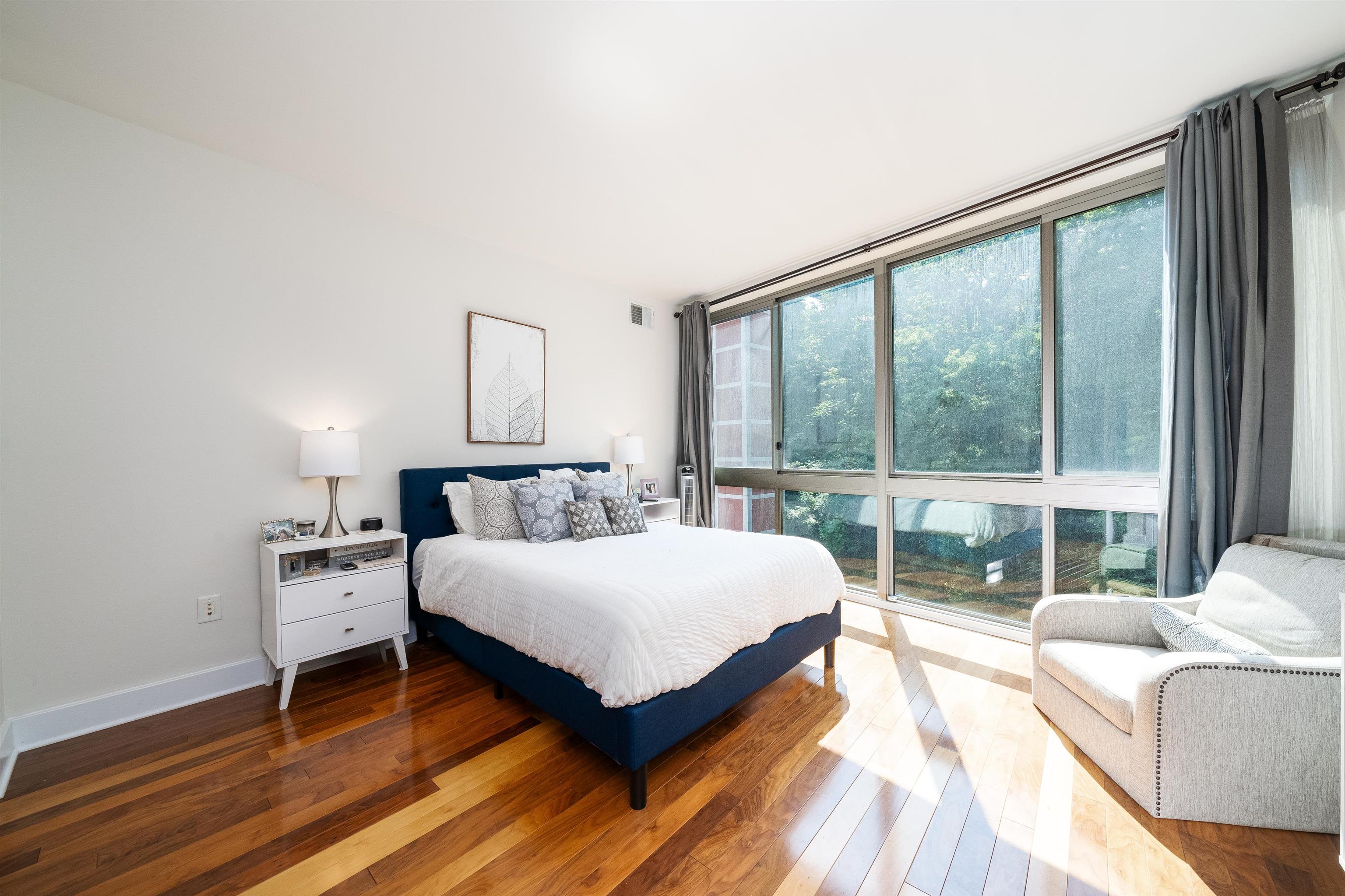 800 JACKSON ST Unit: 513