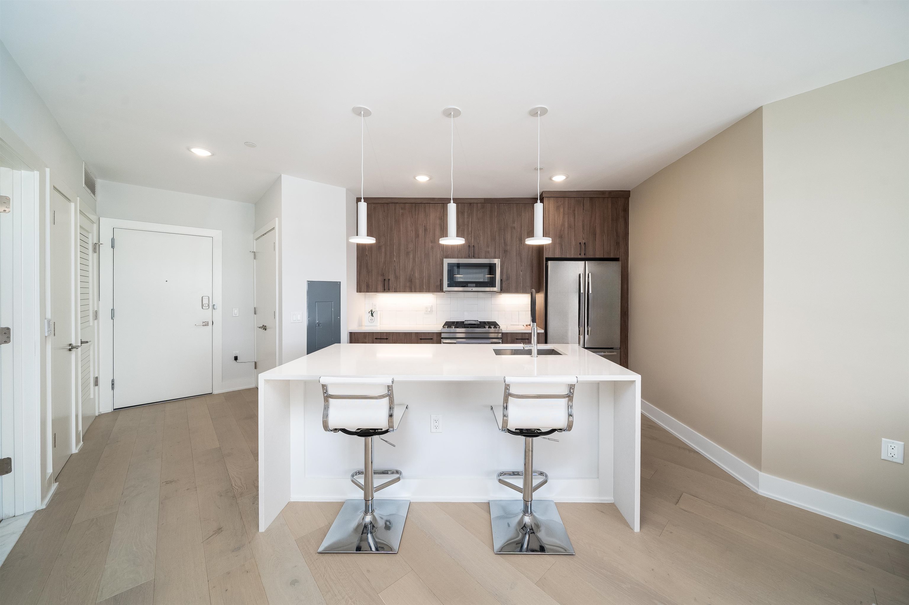 338 NEWARK AVE Unit: 306