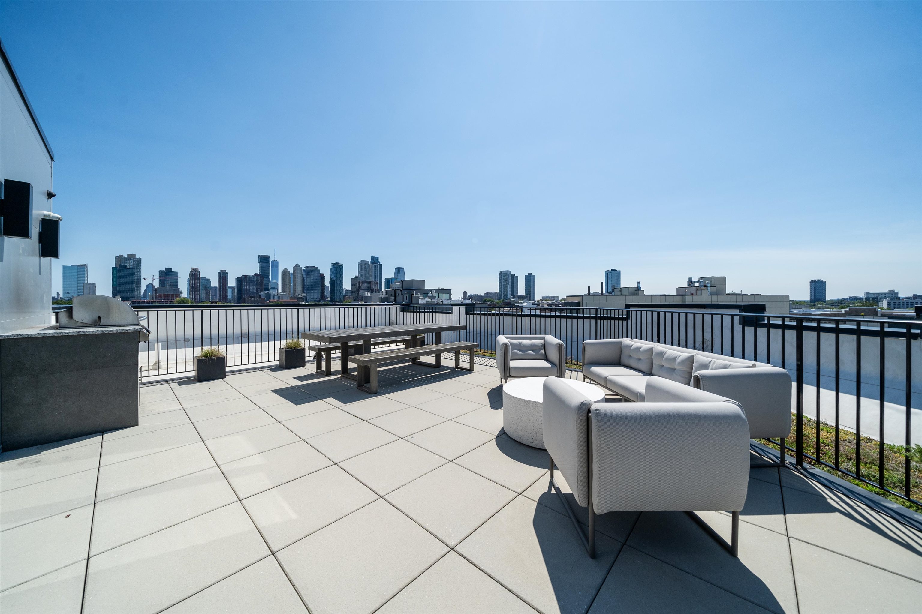 338 NEWARK AVE Unit: 306