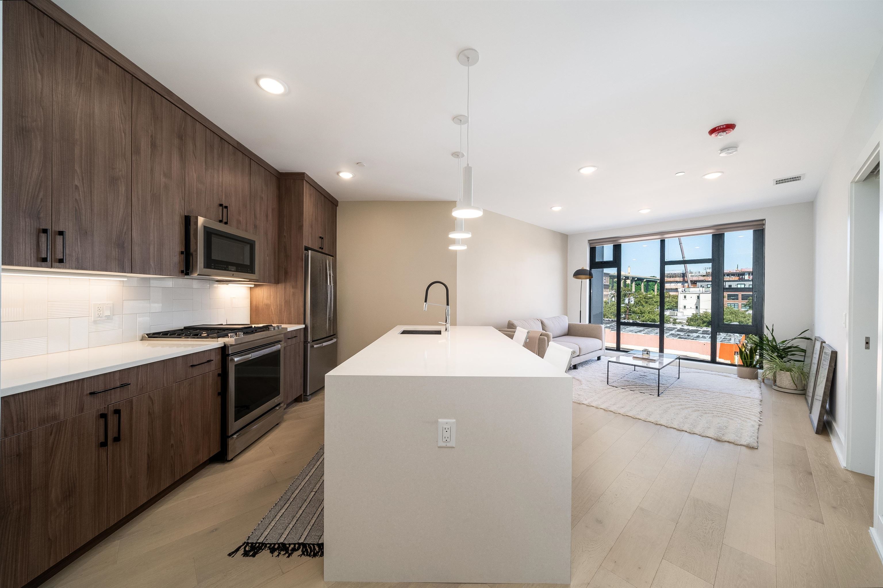 338 NEWARK AVE Unit: 306