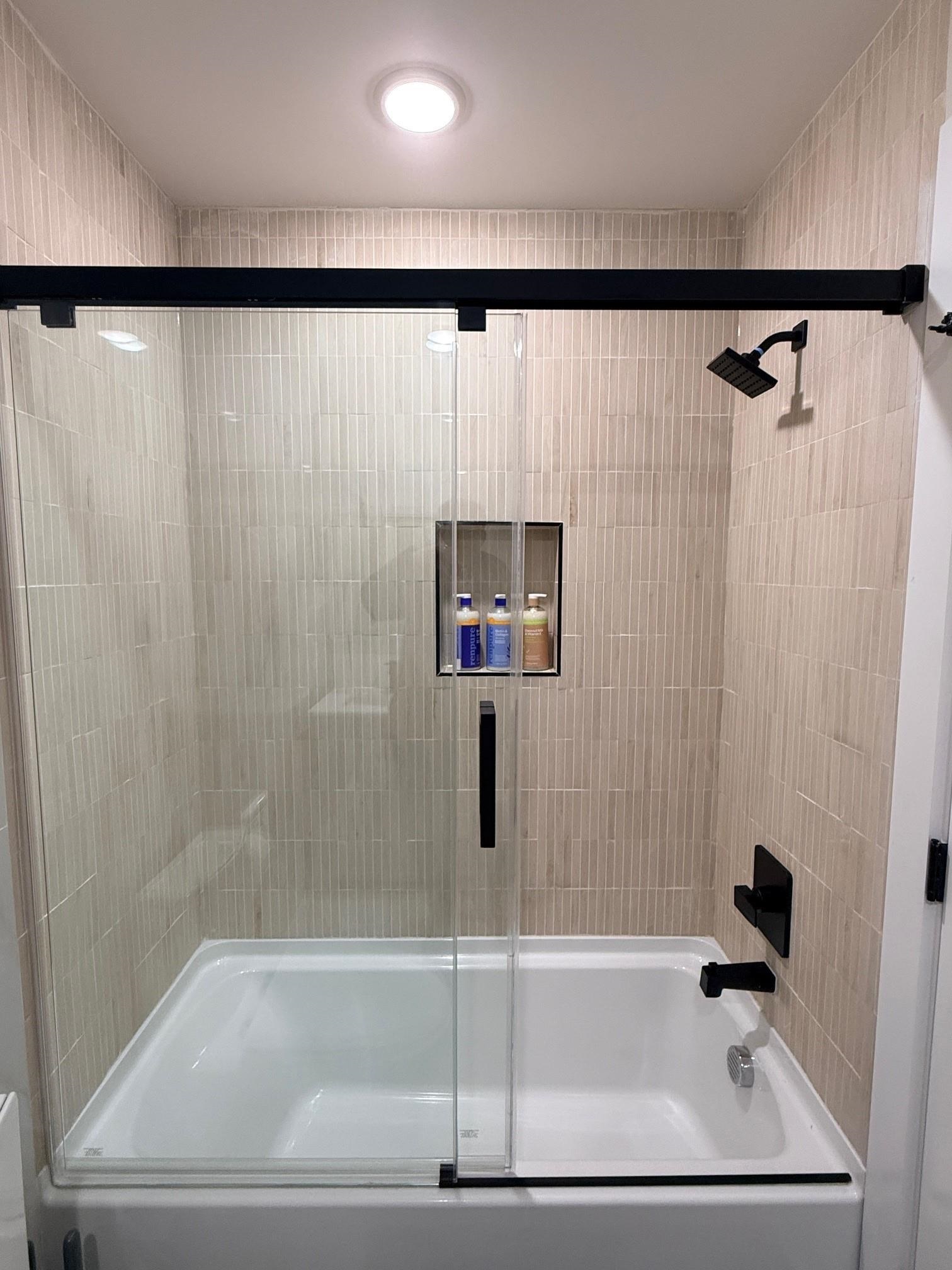 27 GRAHAM ST Unit: Rear (3)