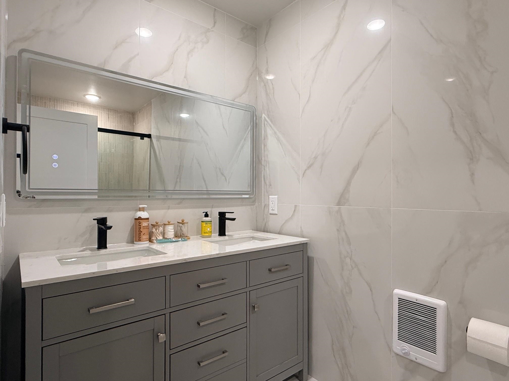 27 GRAHAM ST Unit: Rear (3)