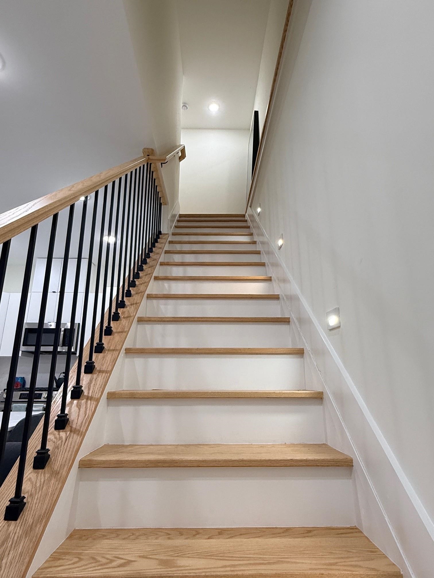 27 GRAHAM ST Unit: Rear (3)