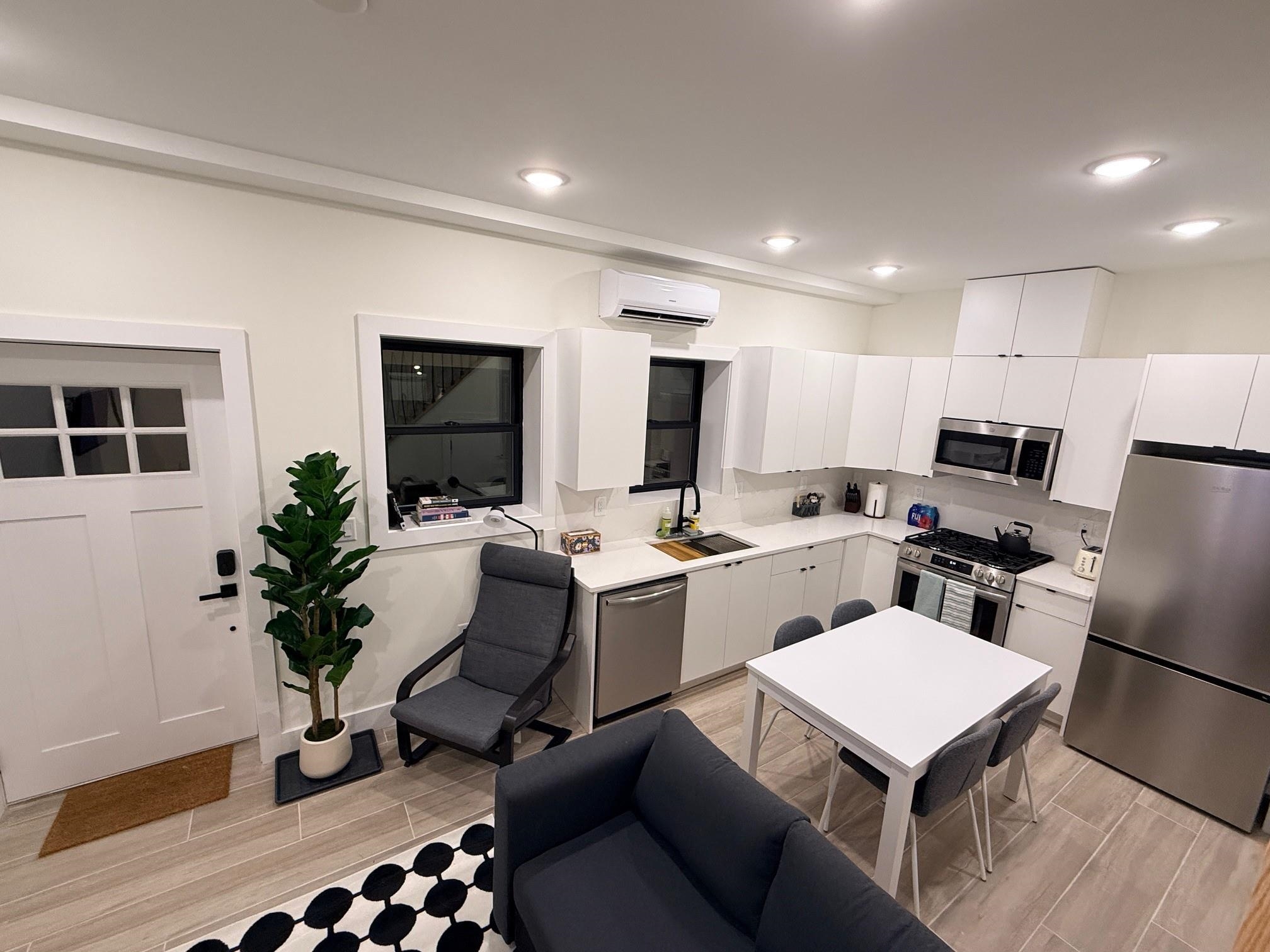 27 GRAHAM ST Unit: Rear (3)