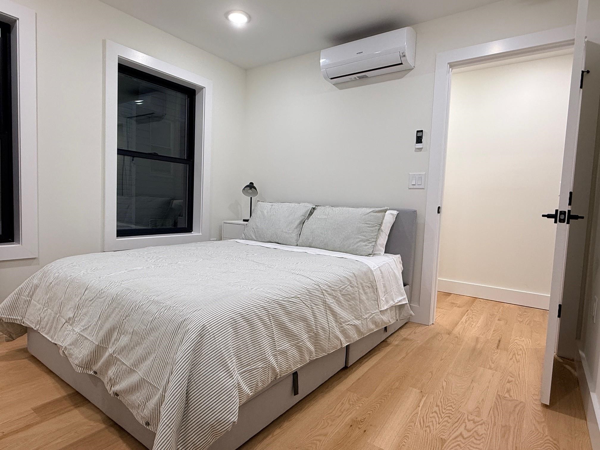 27 GRAHAM ST Unit: Rear (3)