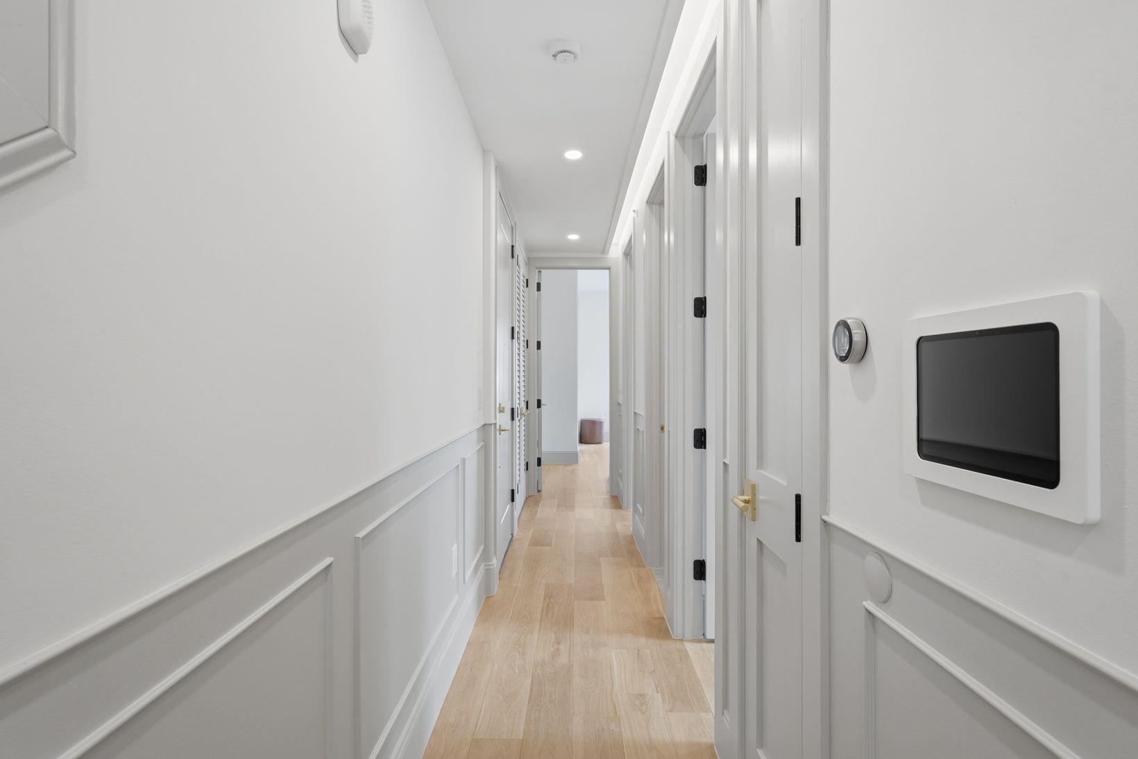 206 SHERMAN AVE Unit: 3