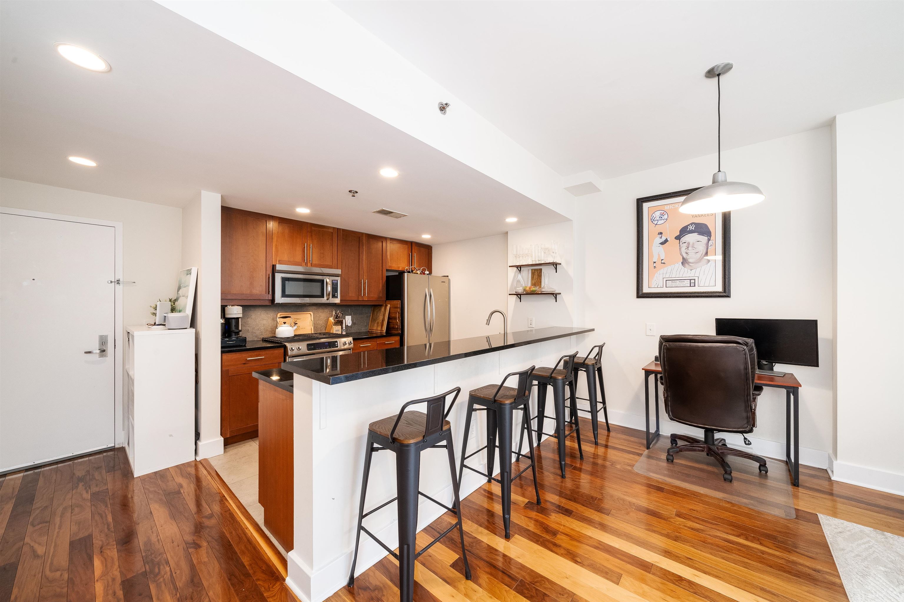 800 JACKSON ST Unit: 513