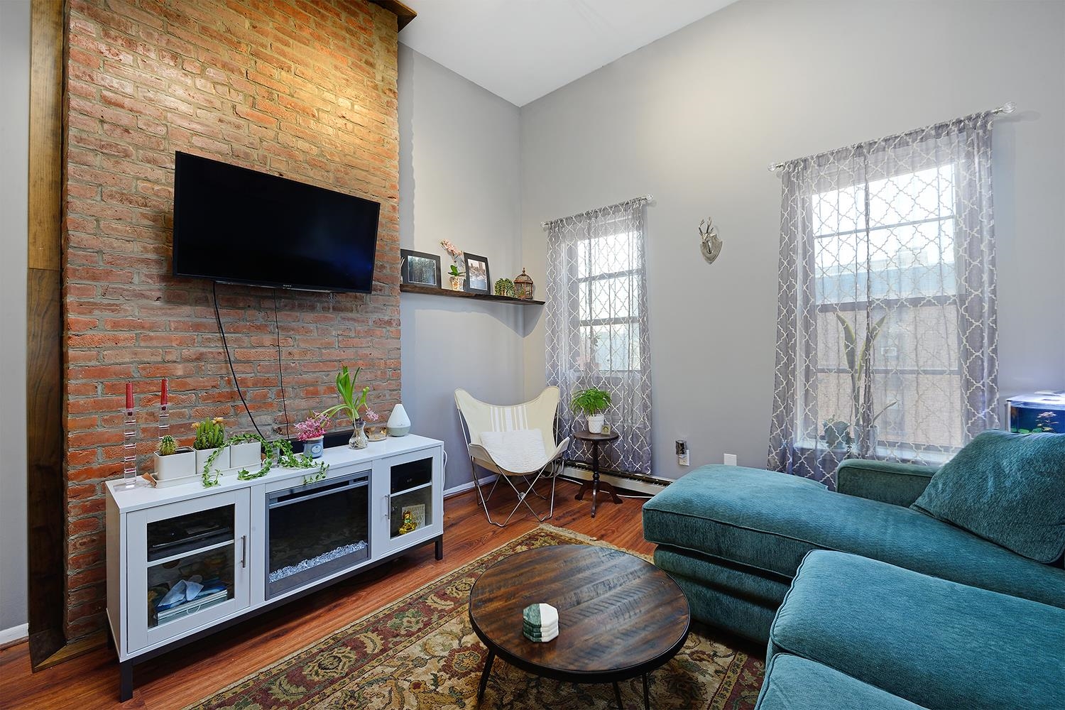 203 MADISON ST Unit: 4B