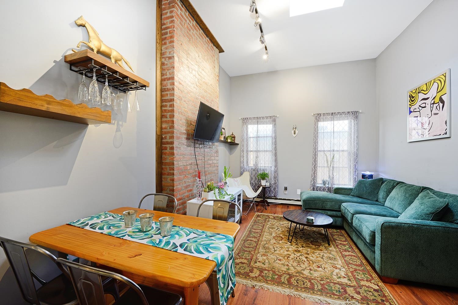 203 MADISON ST Unit: 4B