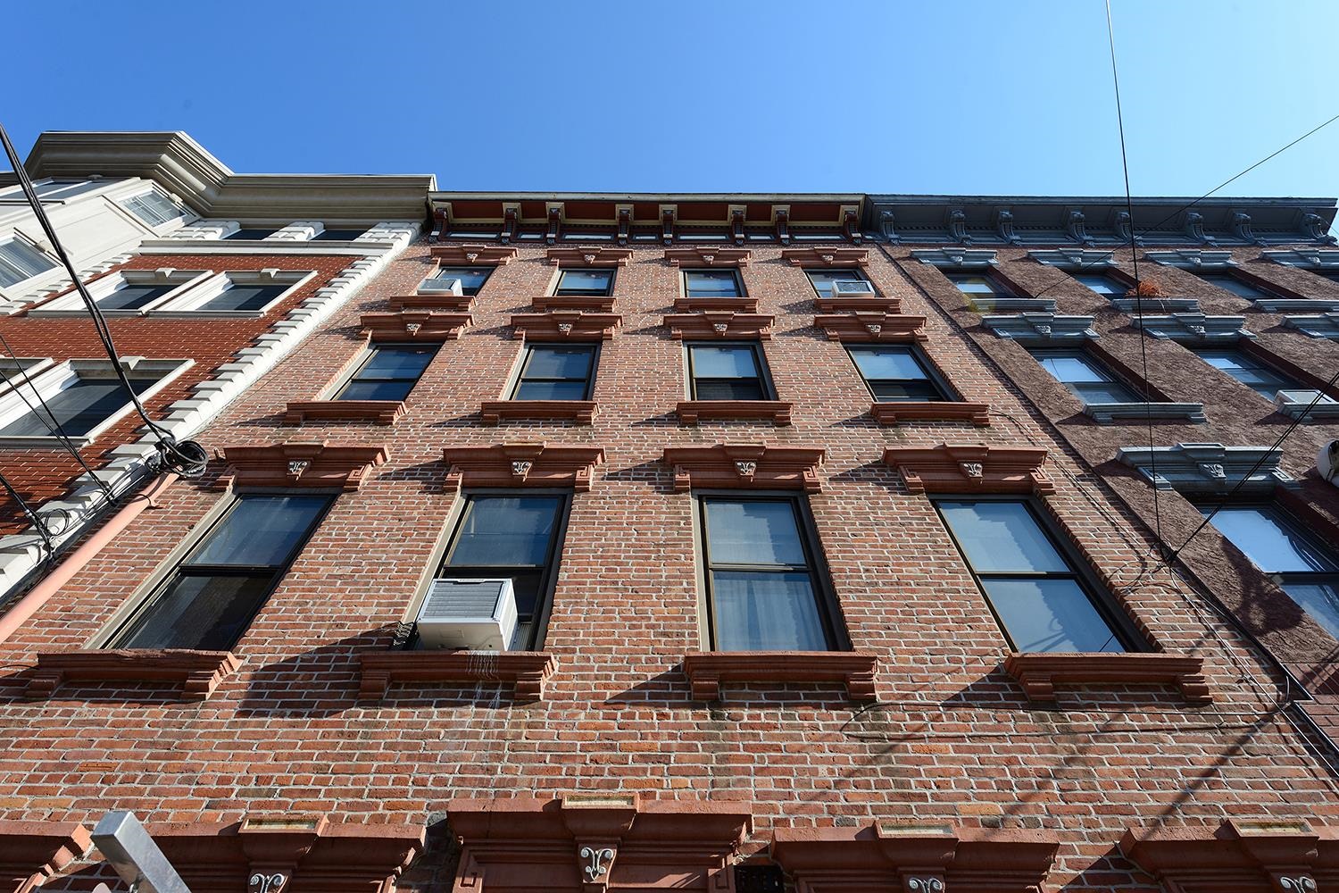 203 MADISON ST Unit: 4B