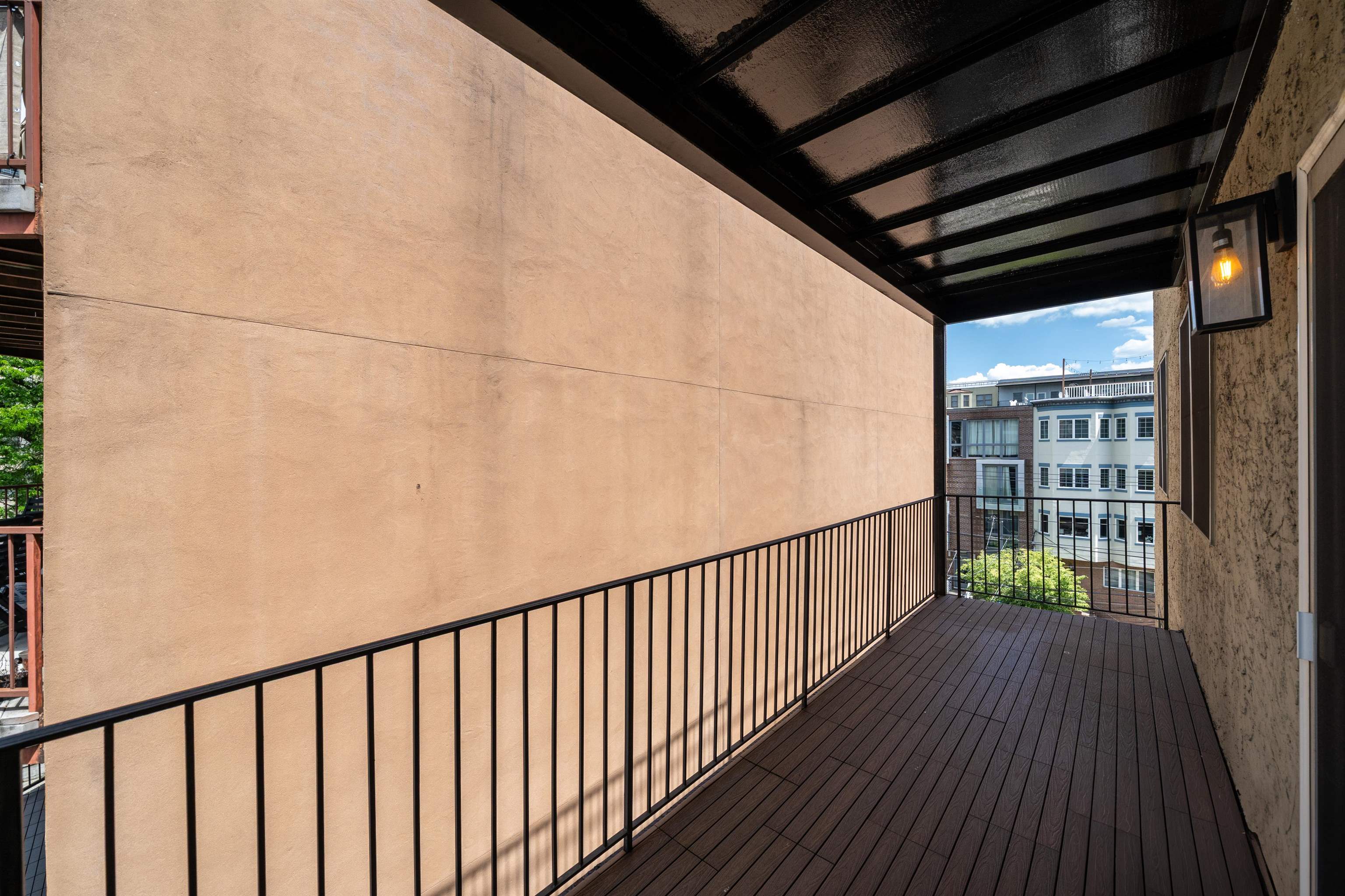 452 2ND ST Unit: 6