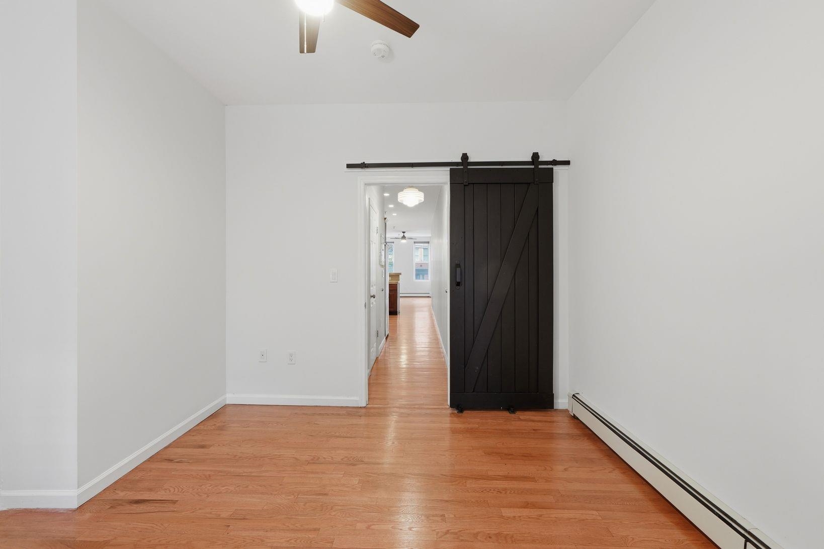 218 WILLOW AVE Unit: 1R