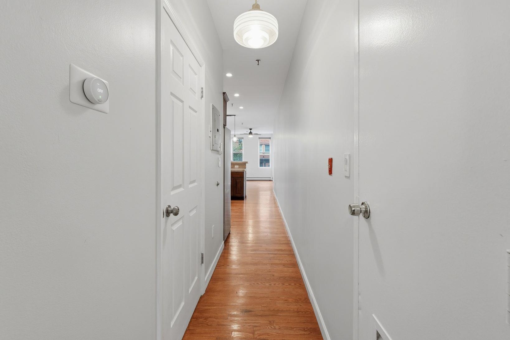 218 WILLOW AVE Unit: 1R