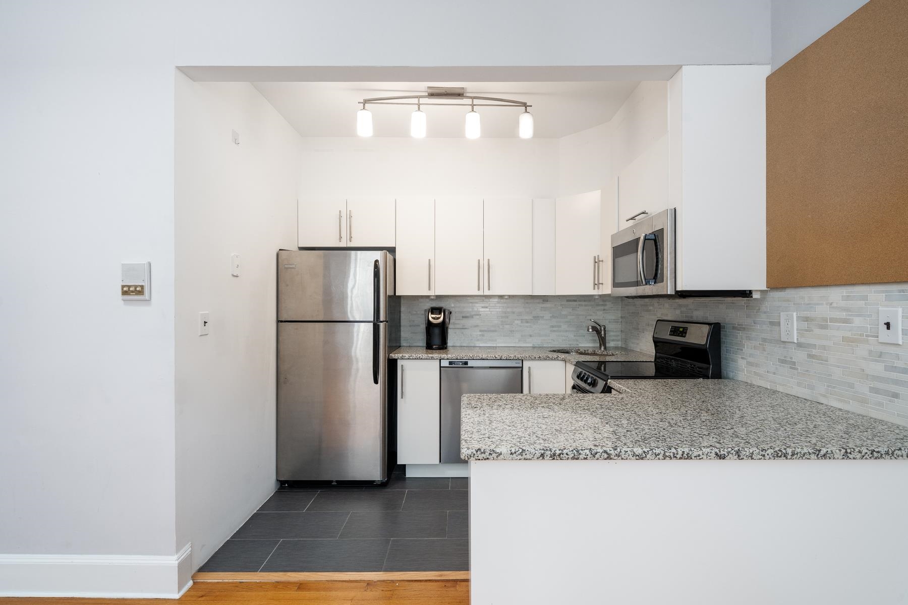 309 1ST ST Unit: 3A